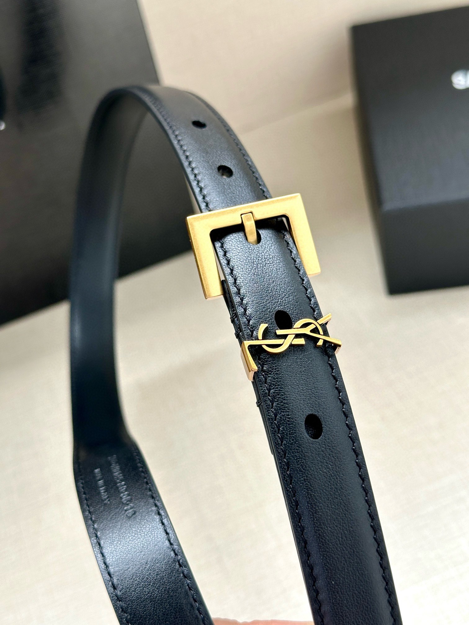 Saint Laurent Female Basic Belt Cow Leather Black Adjustable M
