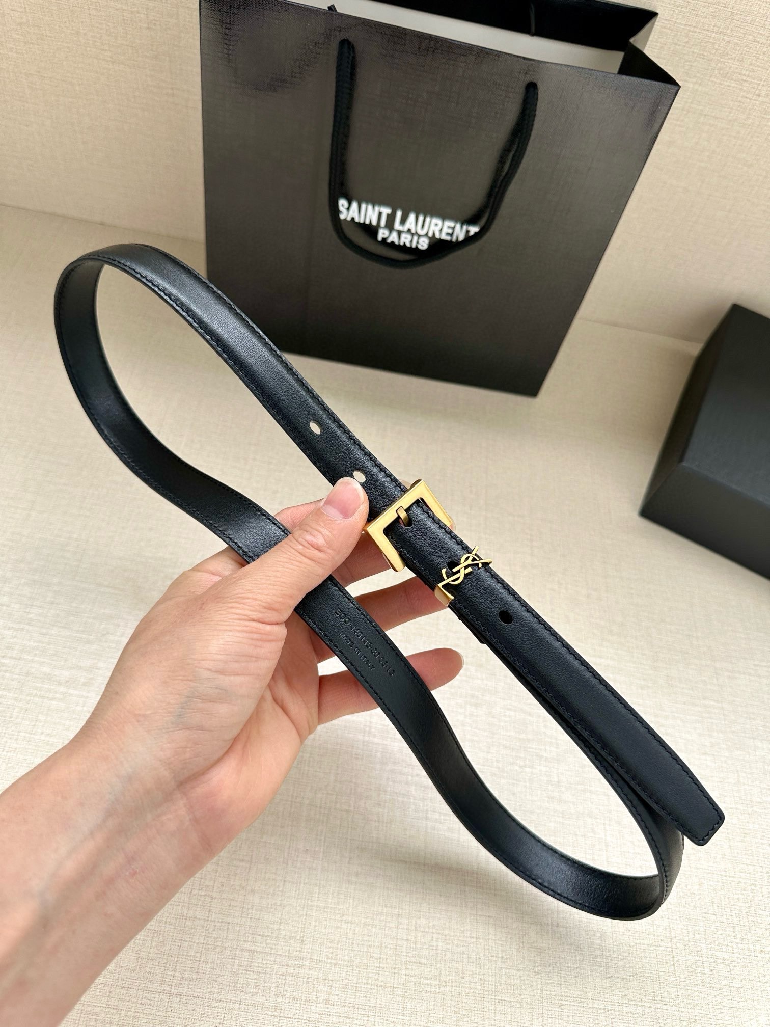 Saint Laurent Female Basic Belt Cow Leather Black Adjustable M