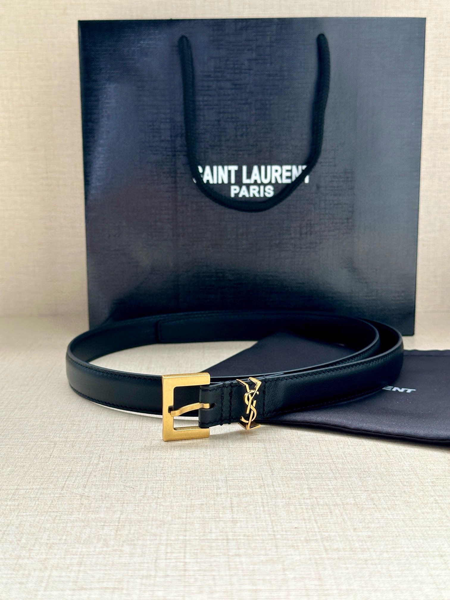Saint Laurent Female Basic Belt Cow Leather Black Adjustable M
