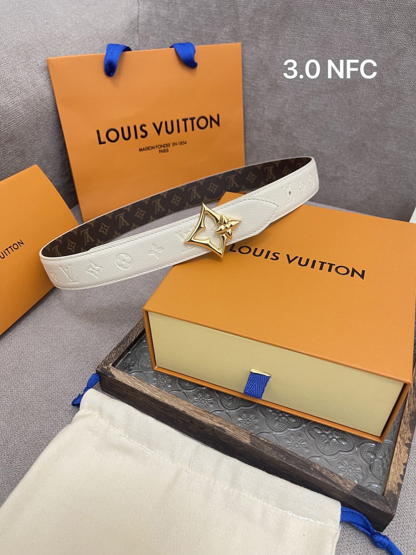 Louis Vuitton Female Basic Belt Cow Leather M-l