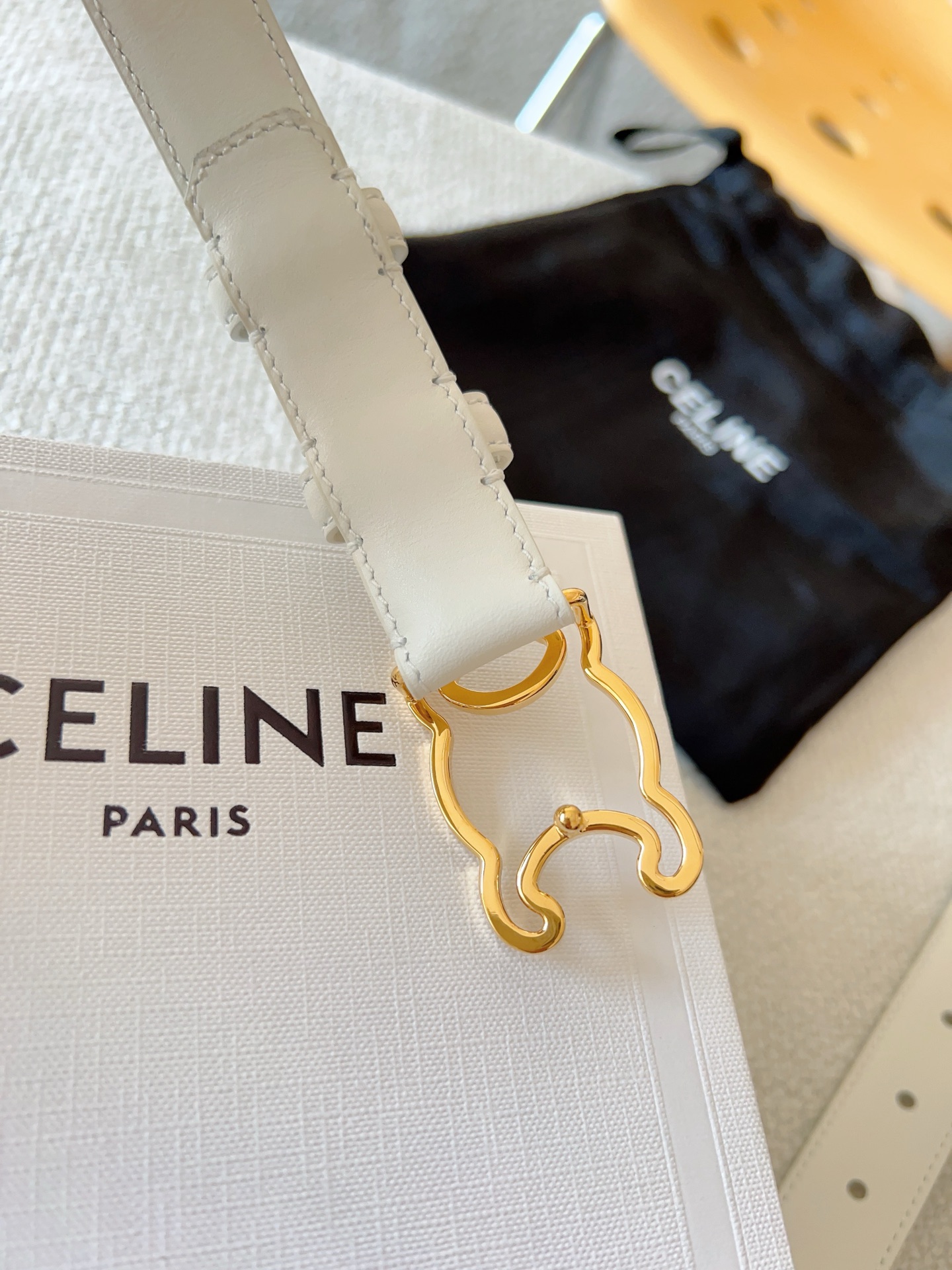Celine Female Basic Belt Cow Leather Gold M-l