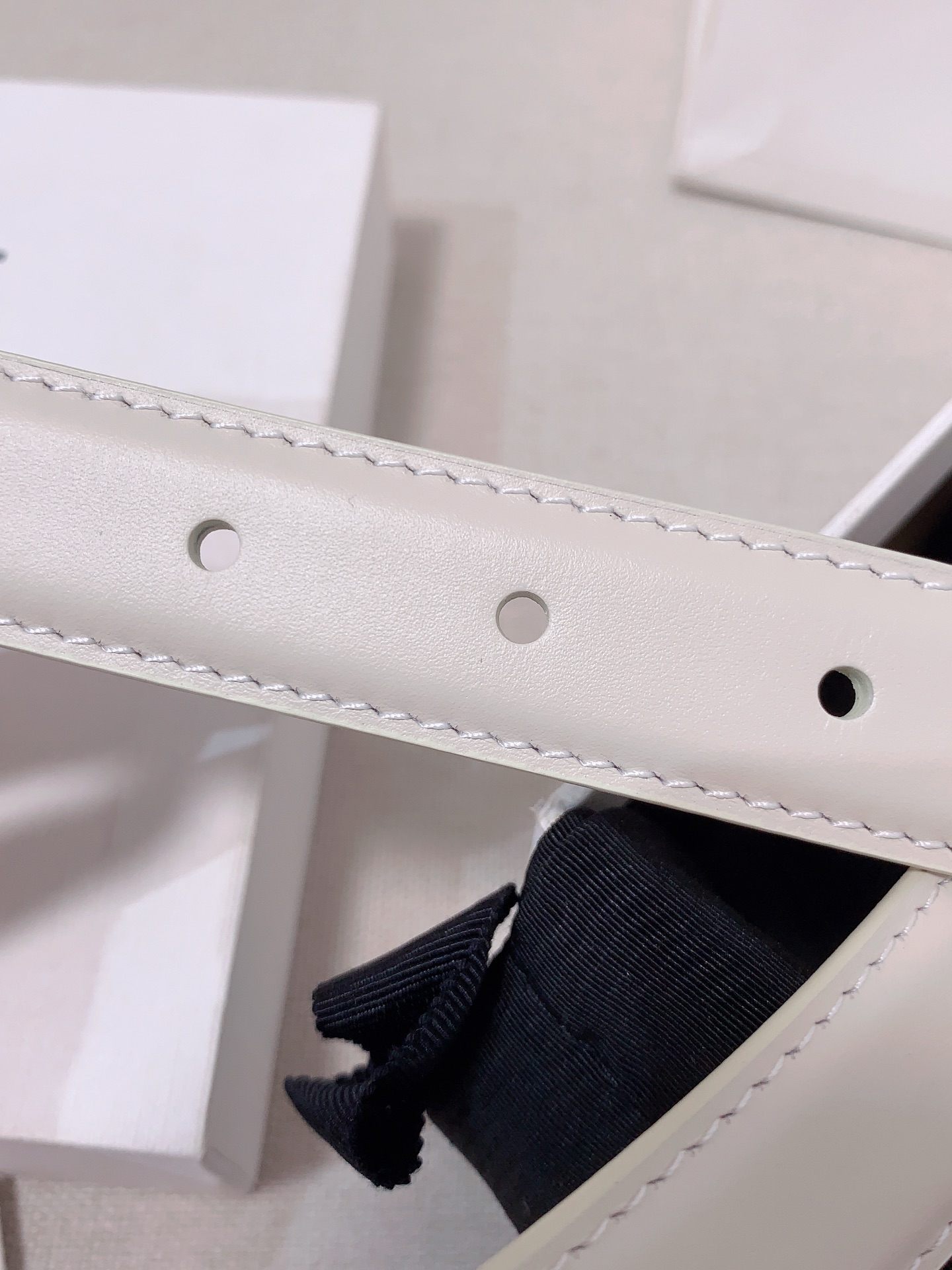 Celine Female Leather Belt Cow Leather M-l