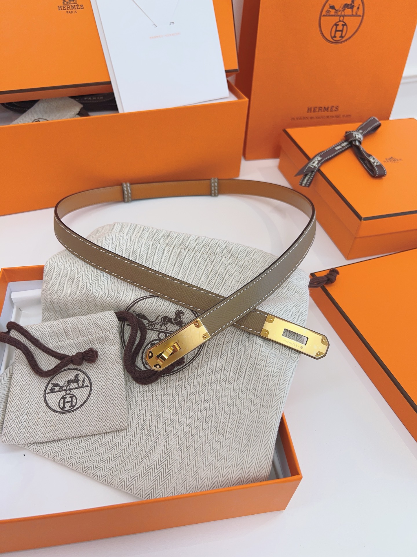 Female Basic Belt M