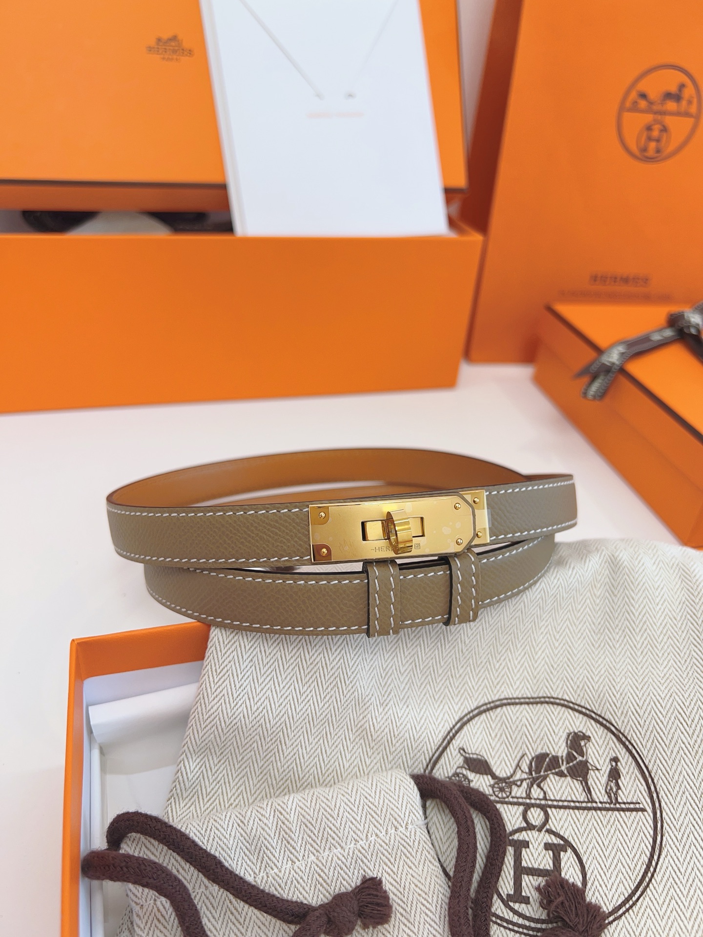 Female Basic Belt M