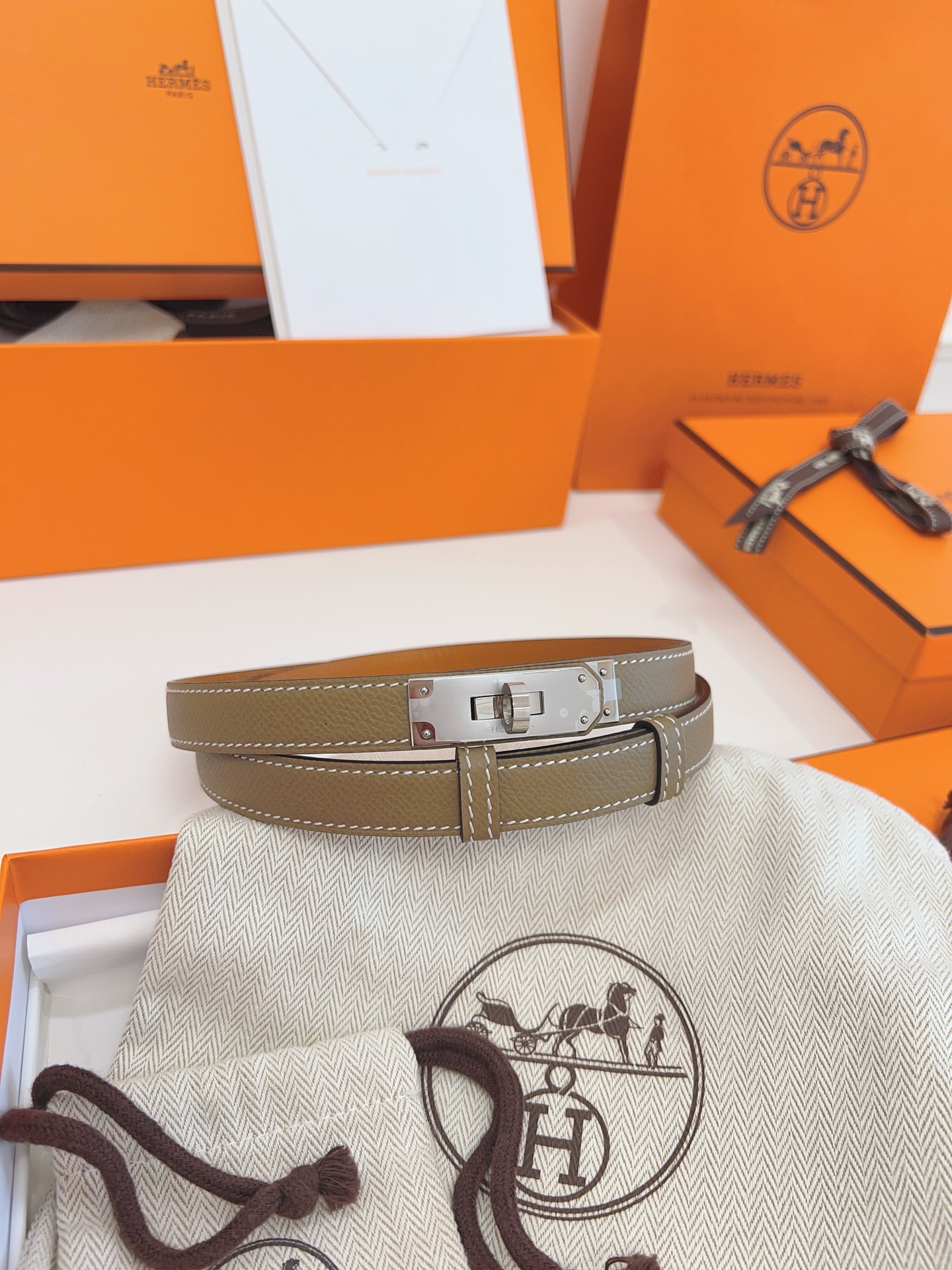 Female Basic Belt M