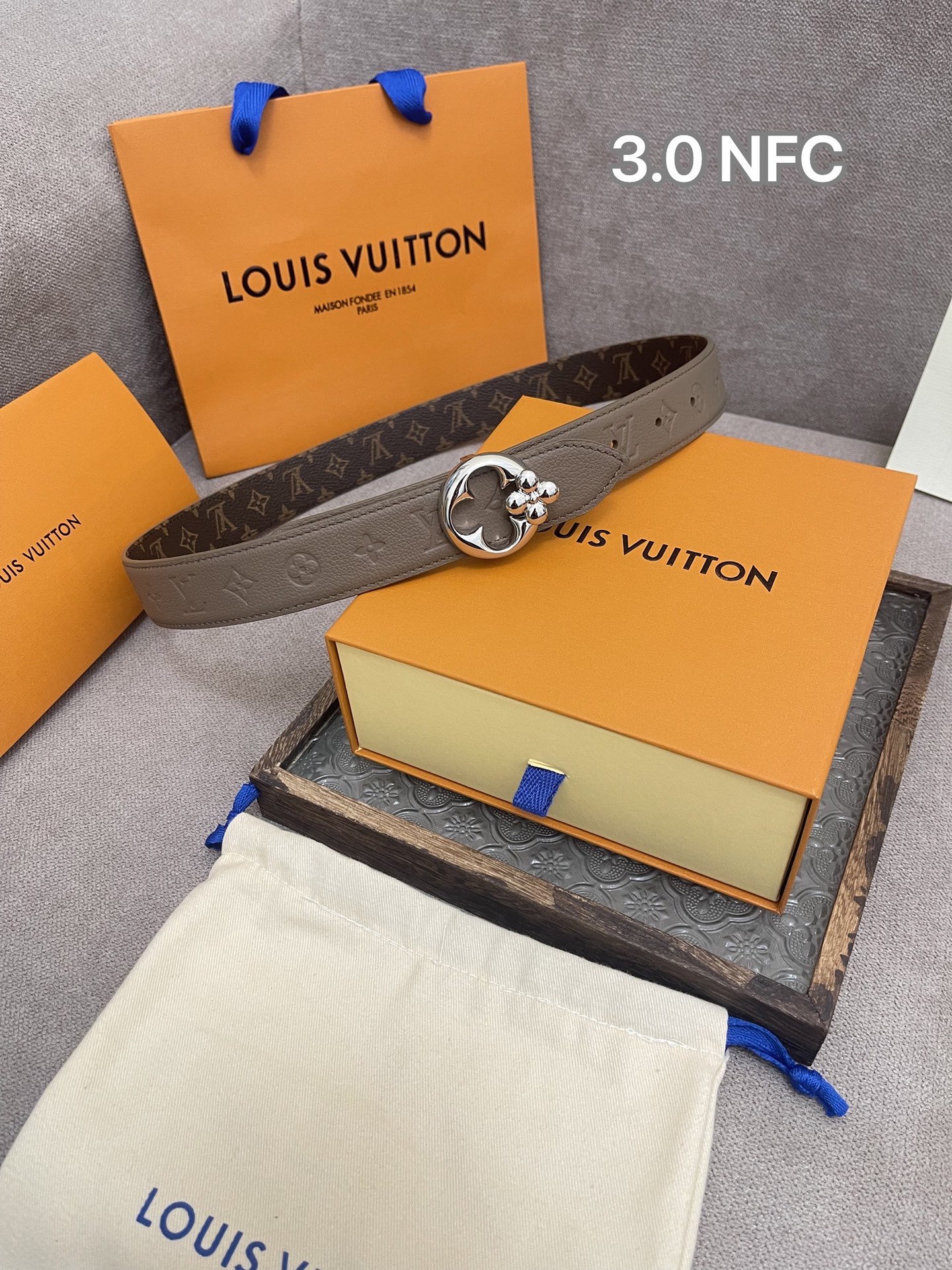 Louis Vuitton Female Basic Belt Cow Leather M-l