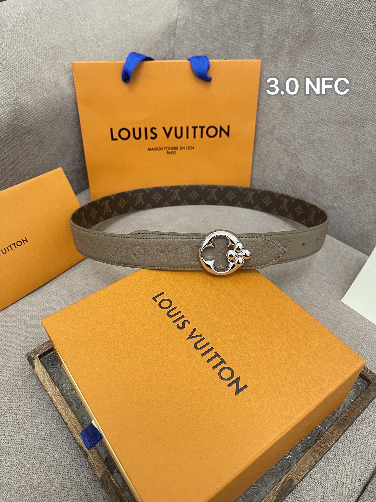 Louis Vuitton Female Basic Belt Cow Leather M-l