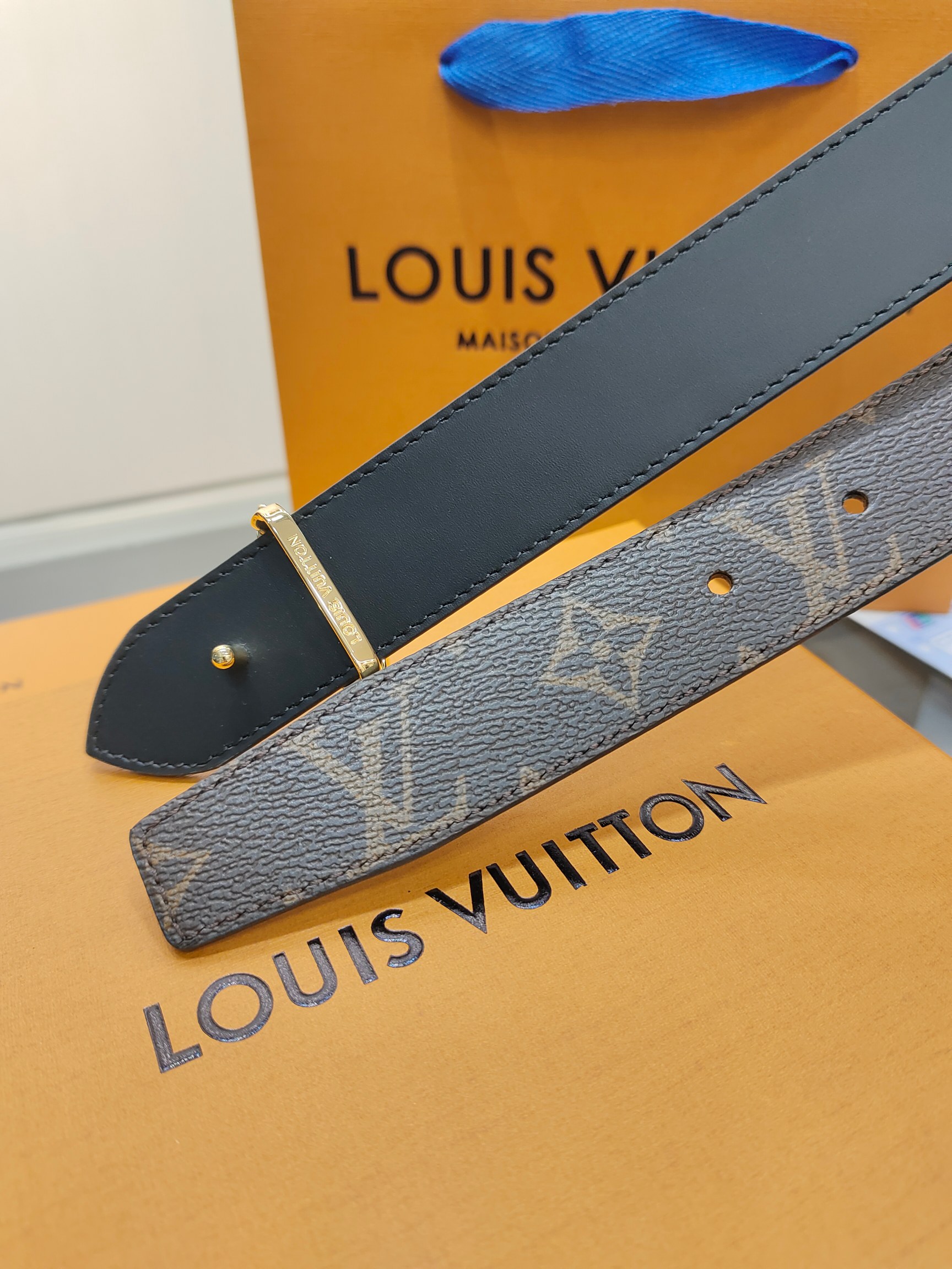 Louis Vuitton Female Basic Belt Cow Leather M-l