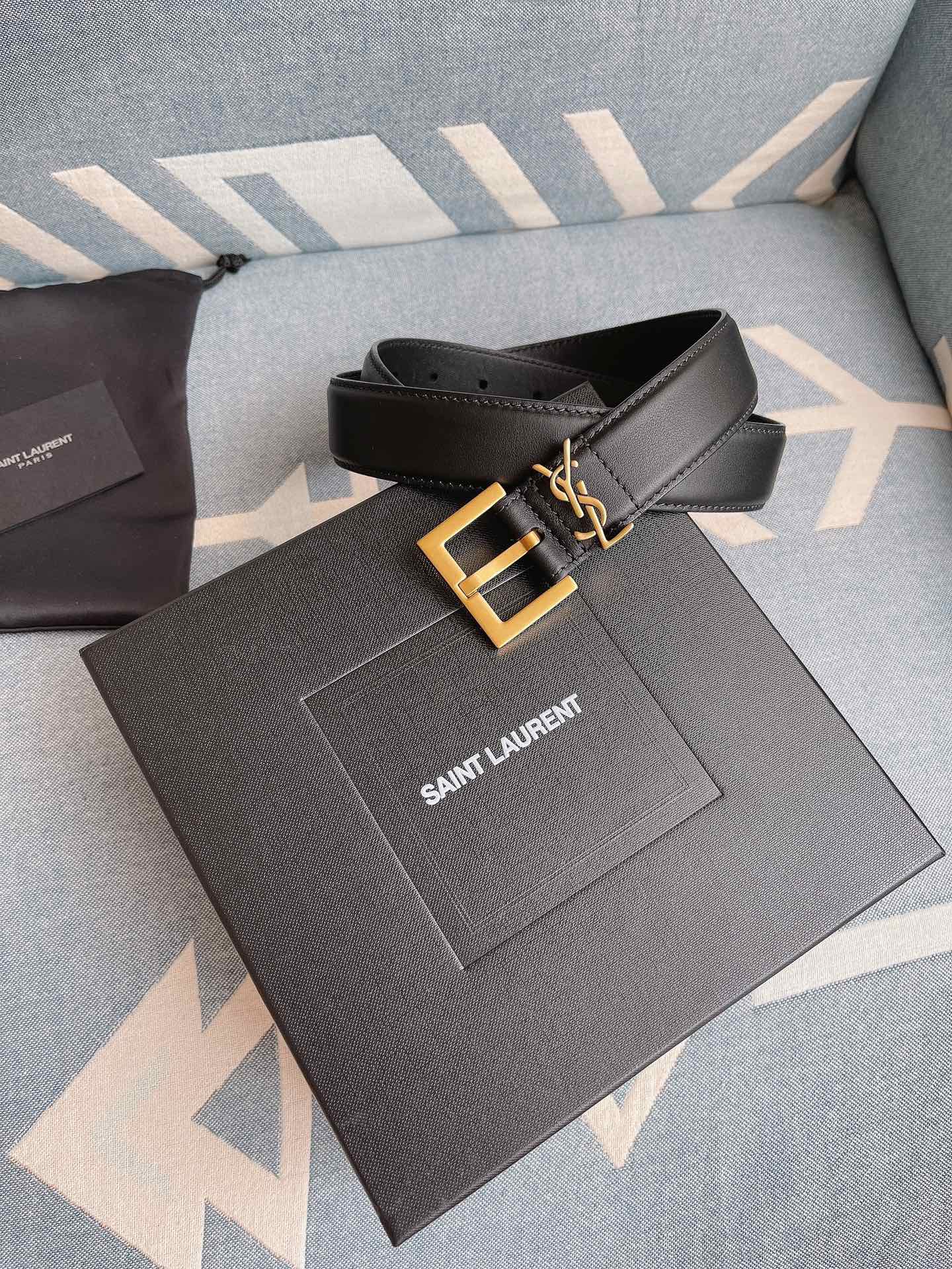 Saint Laurent Female Basic Belt Cow Leather M