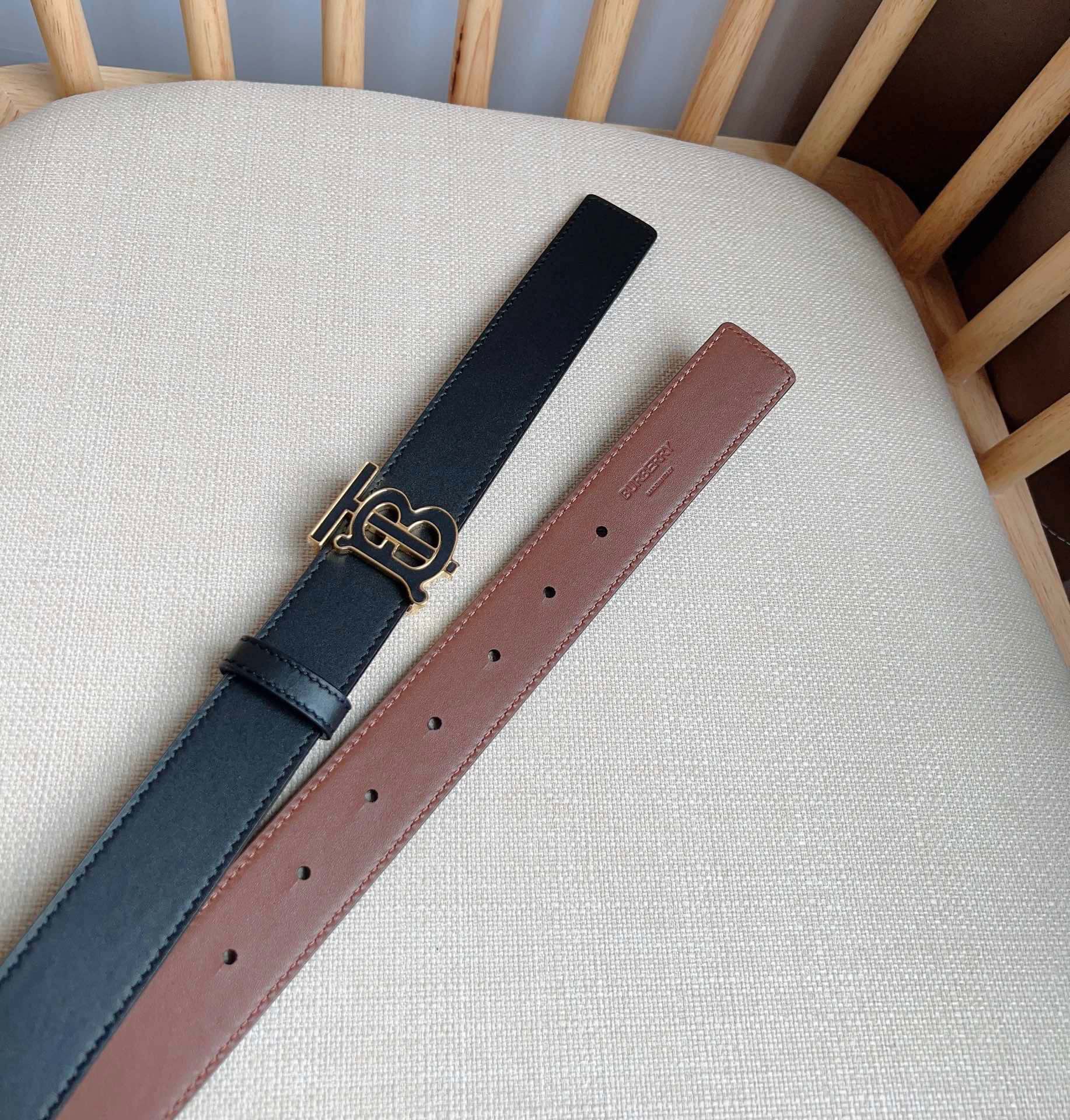 Burberry Female Basic Belt M