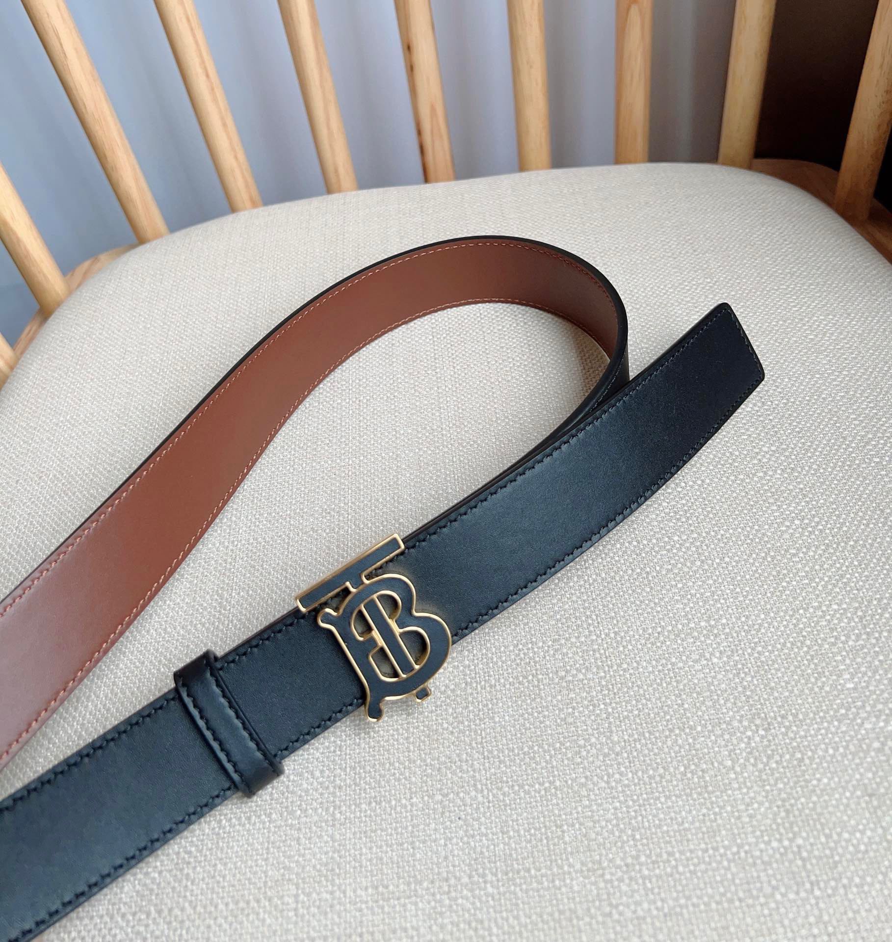 Burberry Female Basic Belt M