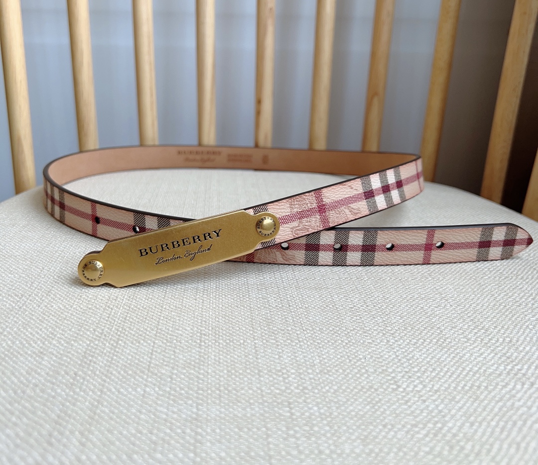 Burberry Female Basic Belt Cow Leather Narrow Width M