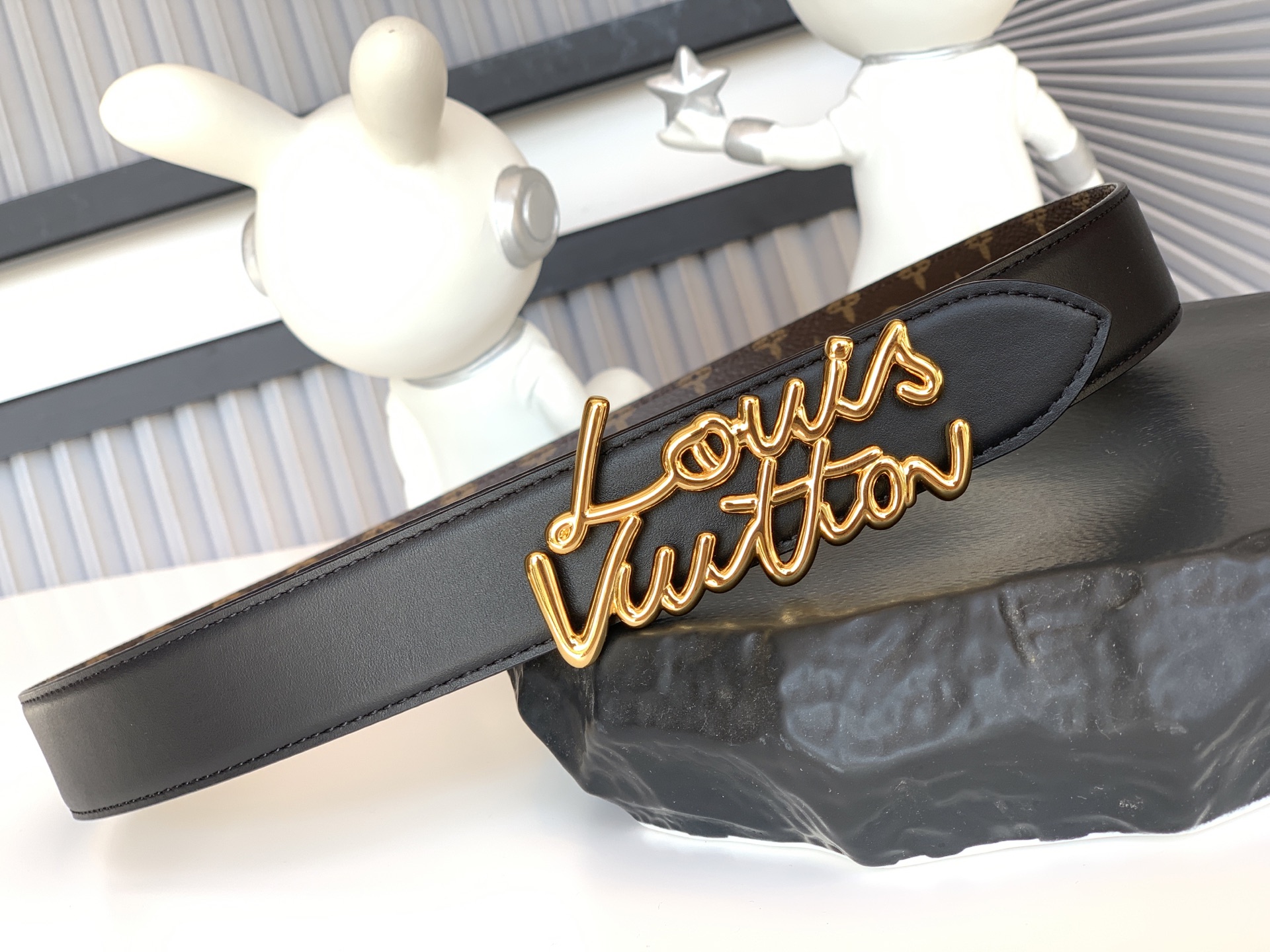 Louis Vuitton Female Basic Belt M-l