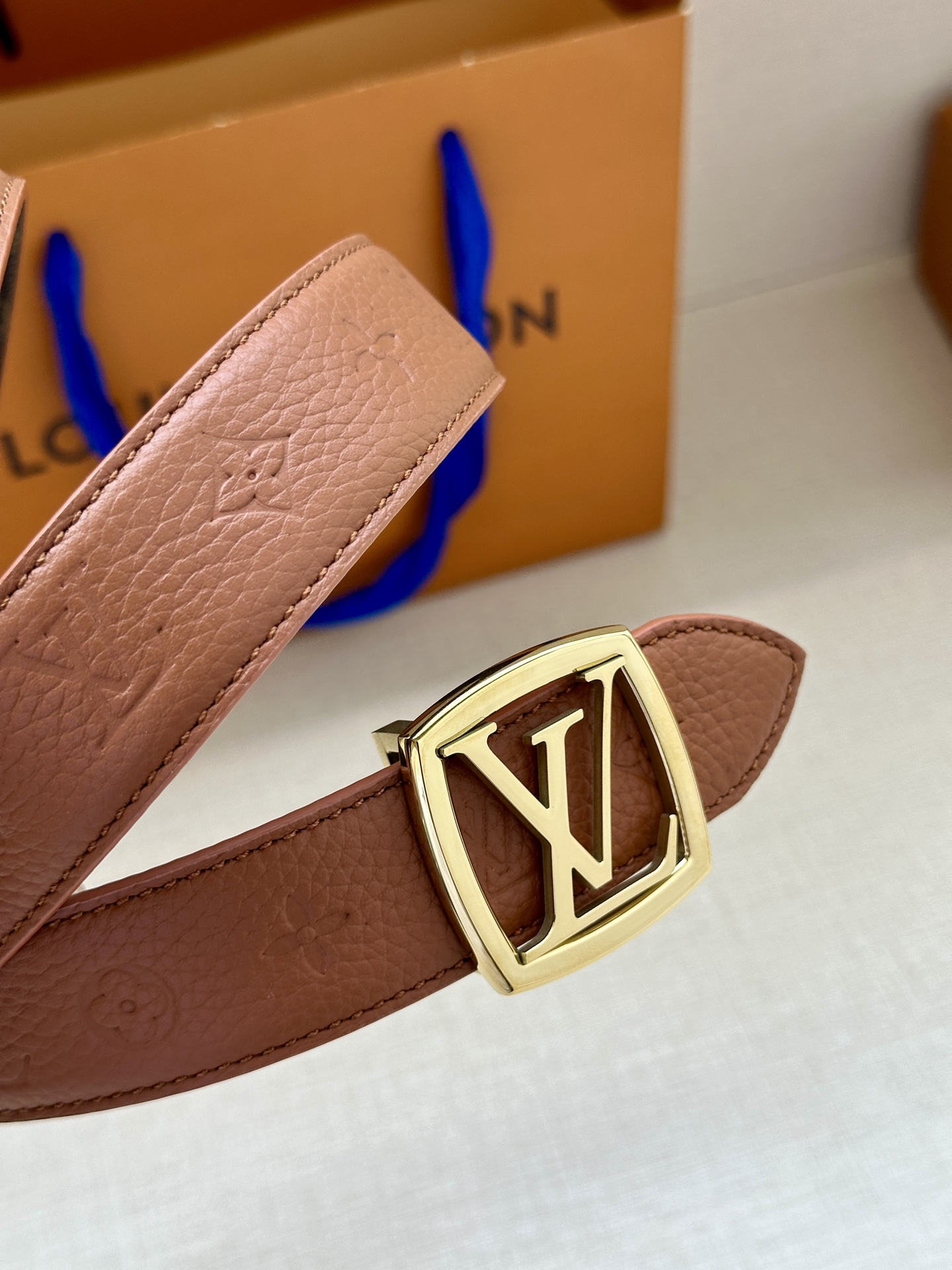 Louis Vuitton Female Basic Belt Cow Leather M-l