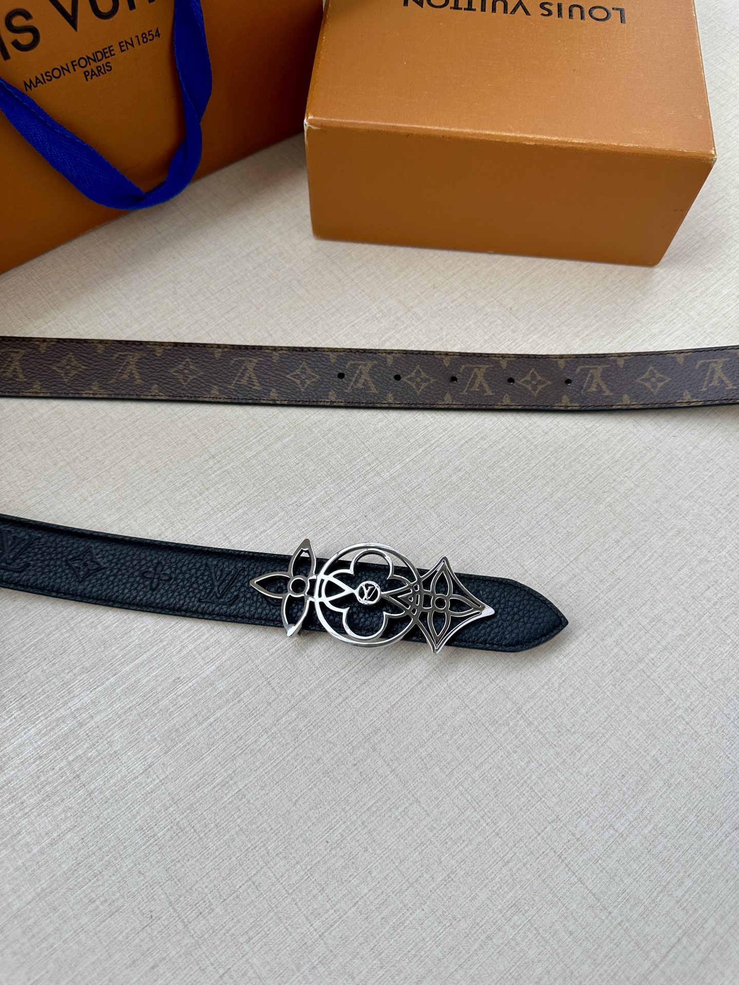 Louis Vuitton Female Basic Belt Canvas M-l