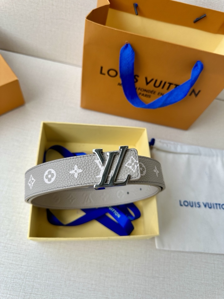 Louis Vuitton Female Basic Belt M-l