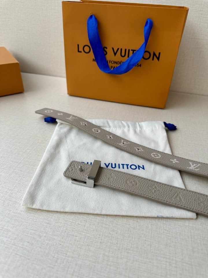Louis Vuitton Female Basic Belt M-l