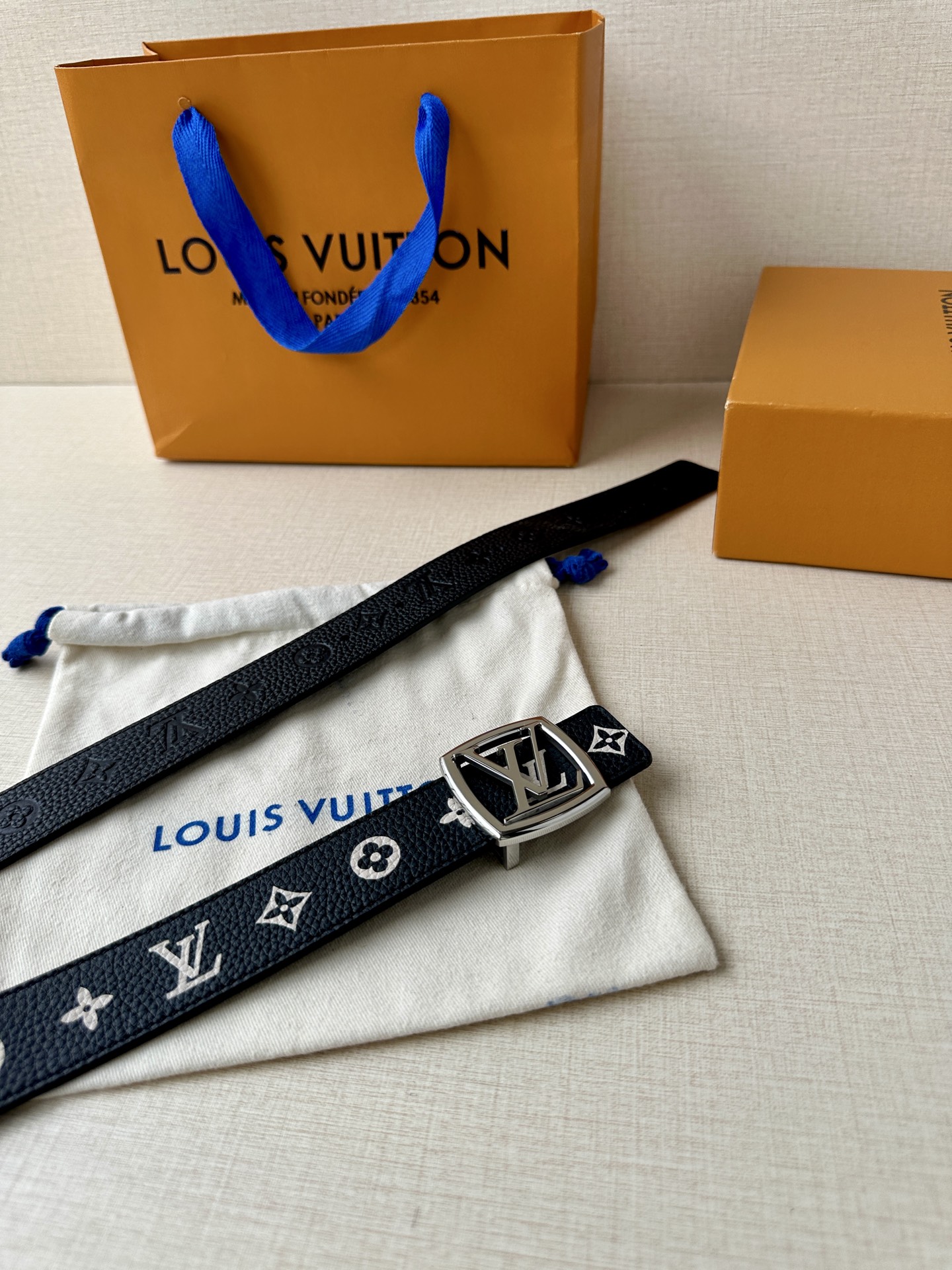 Louis Vuitton Female Basic Belt M-l