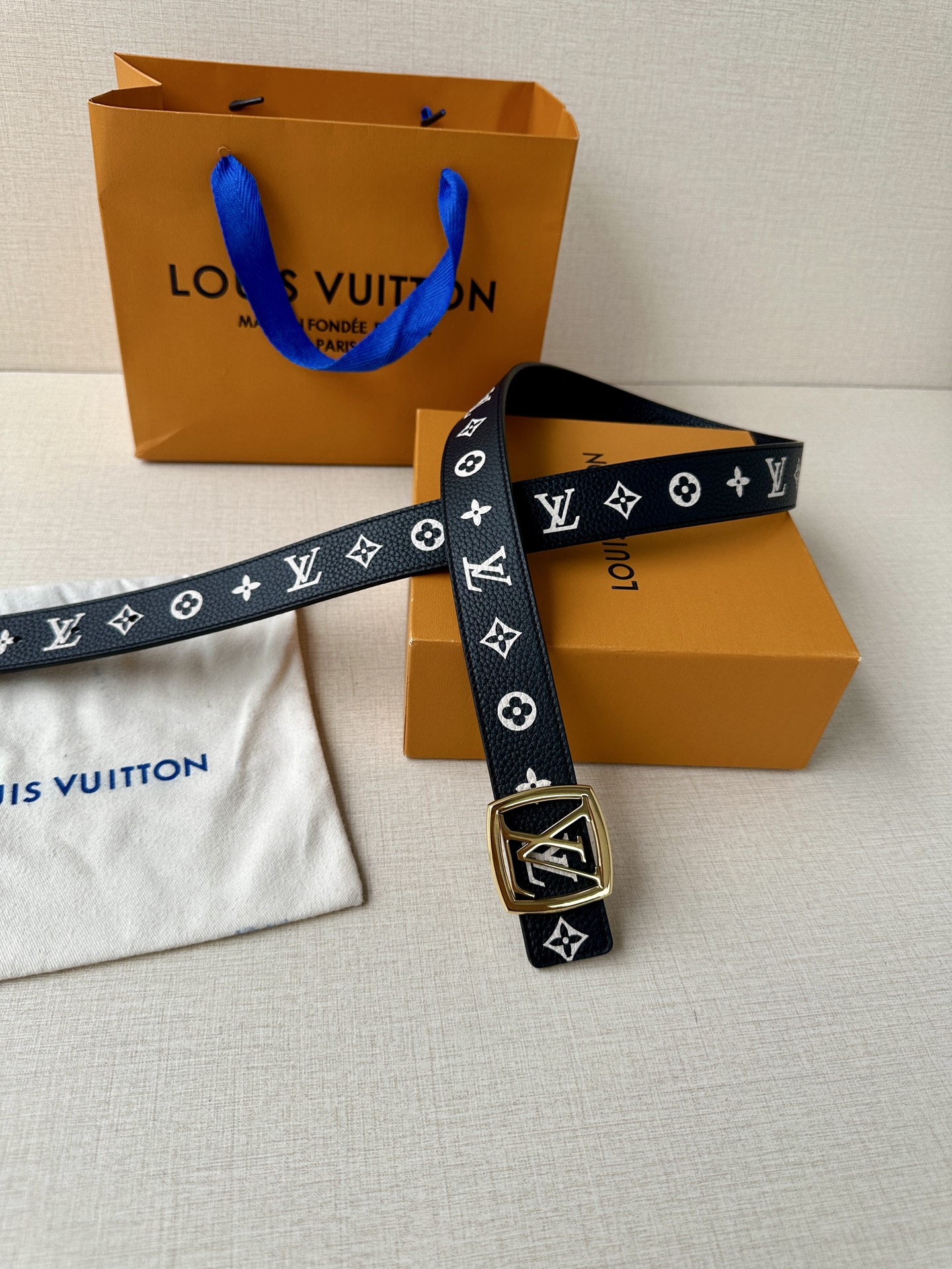 Louis Vuitton Female Basic Belt M-l