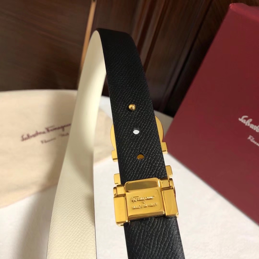 Salvatore Ferragamo Female Basic Belt M