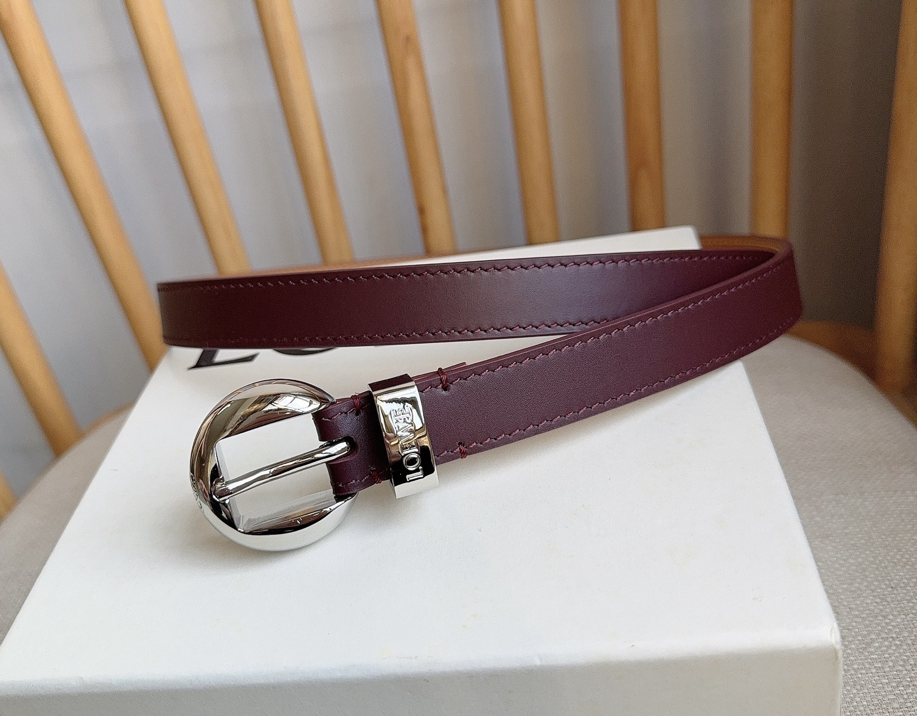 Loewe Female Pin Buckle Belt Cow Leather M-l