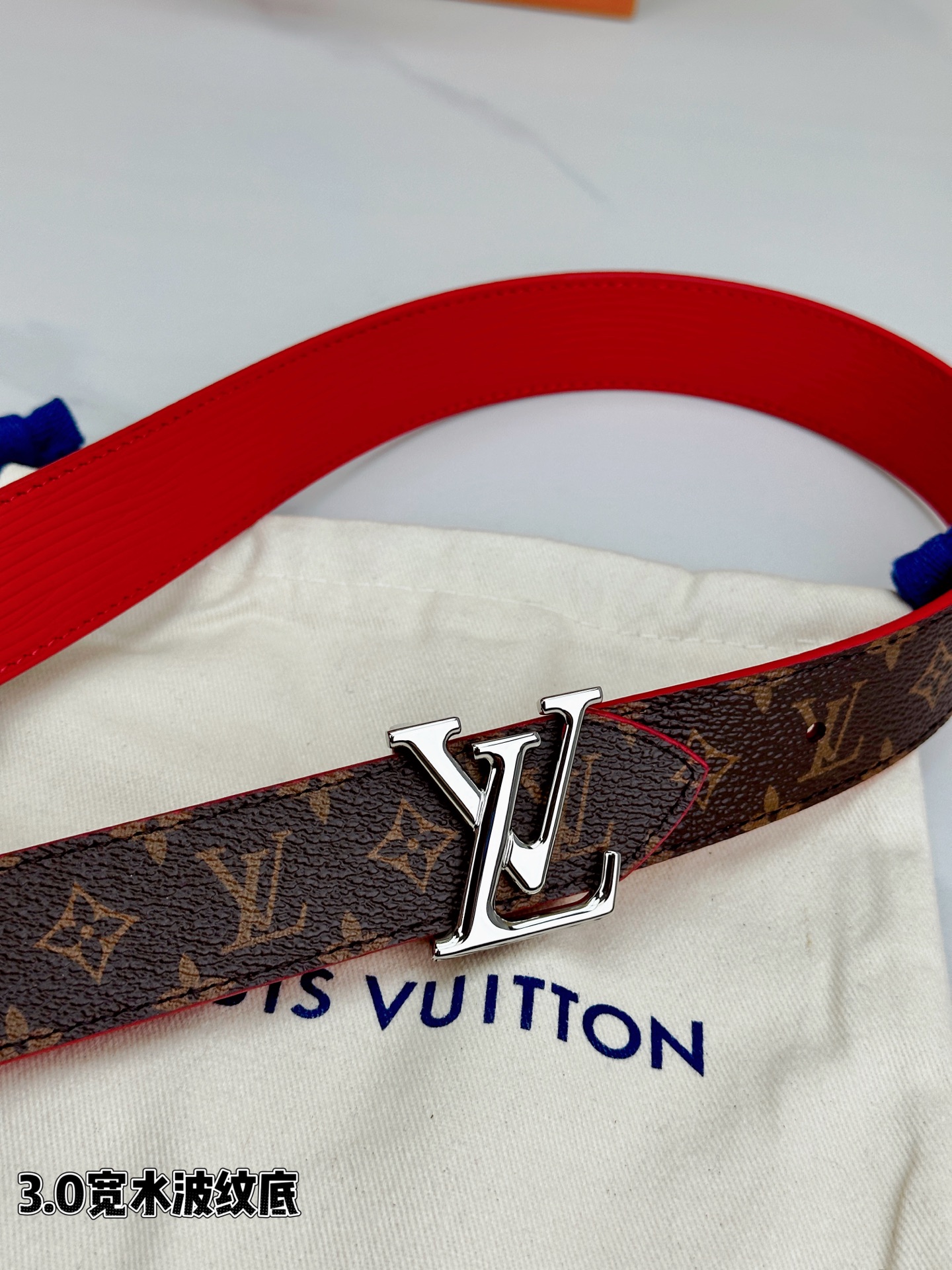 Louis Vuitton Female Leather Belt Red S-m-l