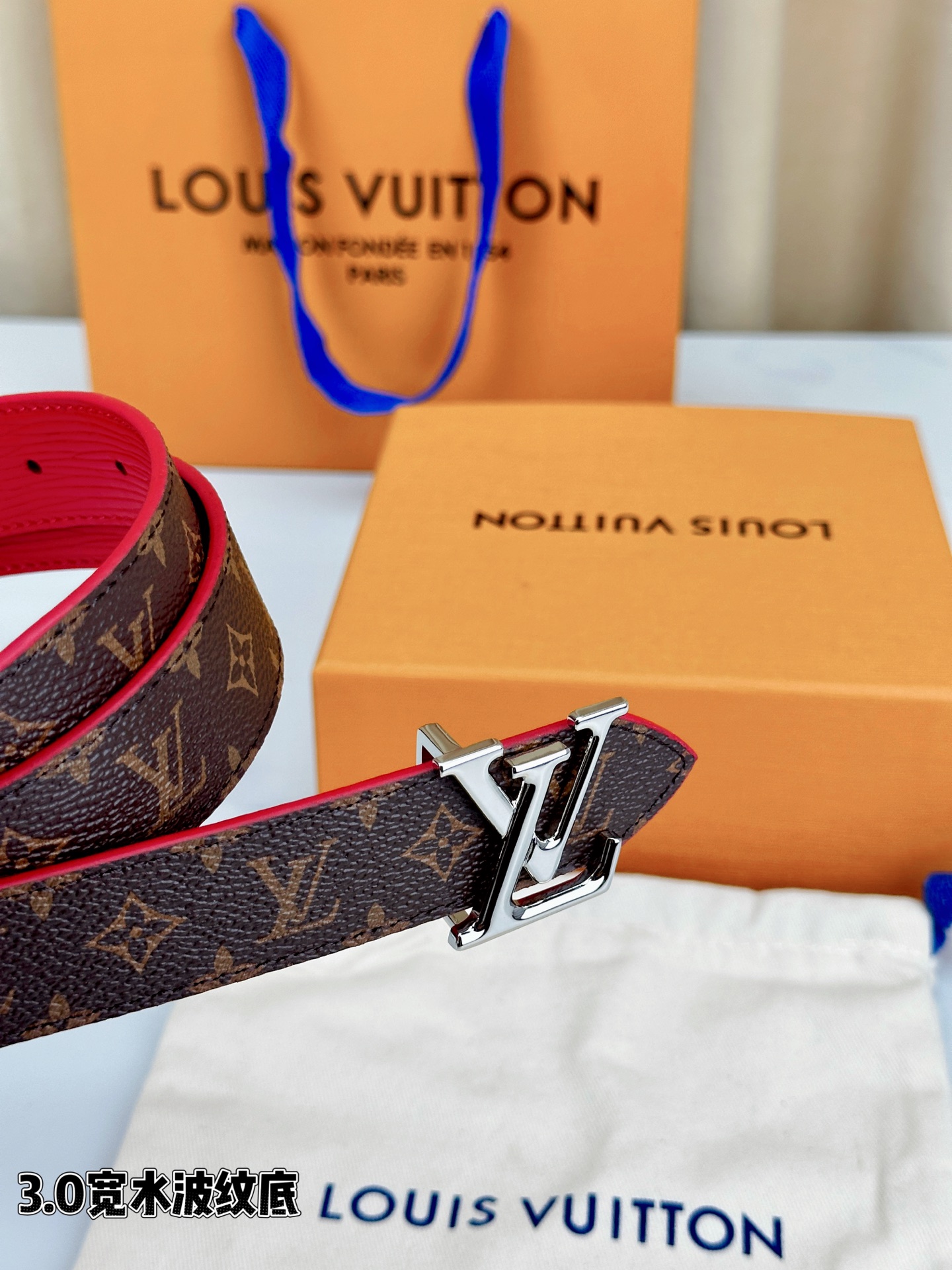 Louis Vuitton Female Leather Belt Red S-m-l