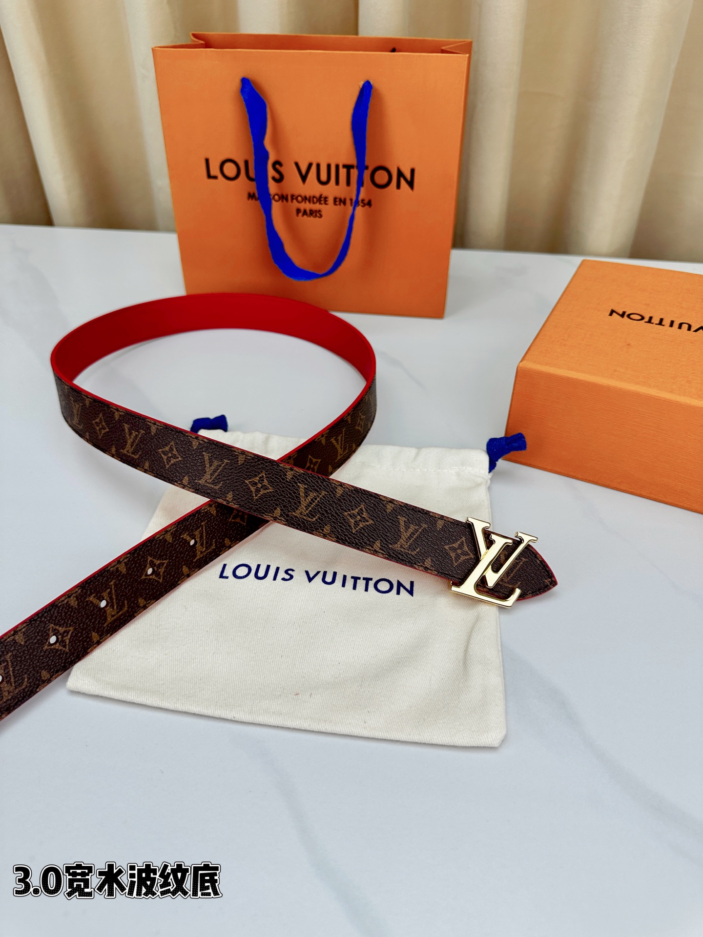 Louis Vuitton Female Leather Belt Red S-m-l