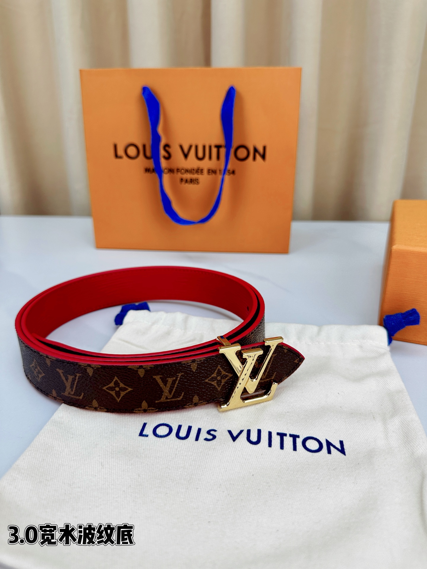 Louis Vuitton Female Leather Belt Red S-m-l