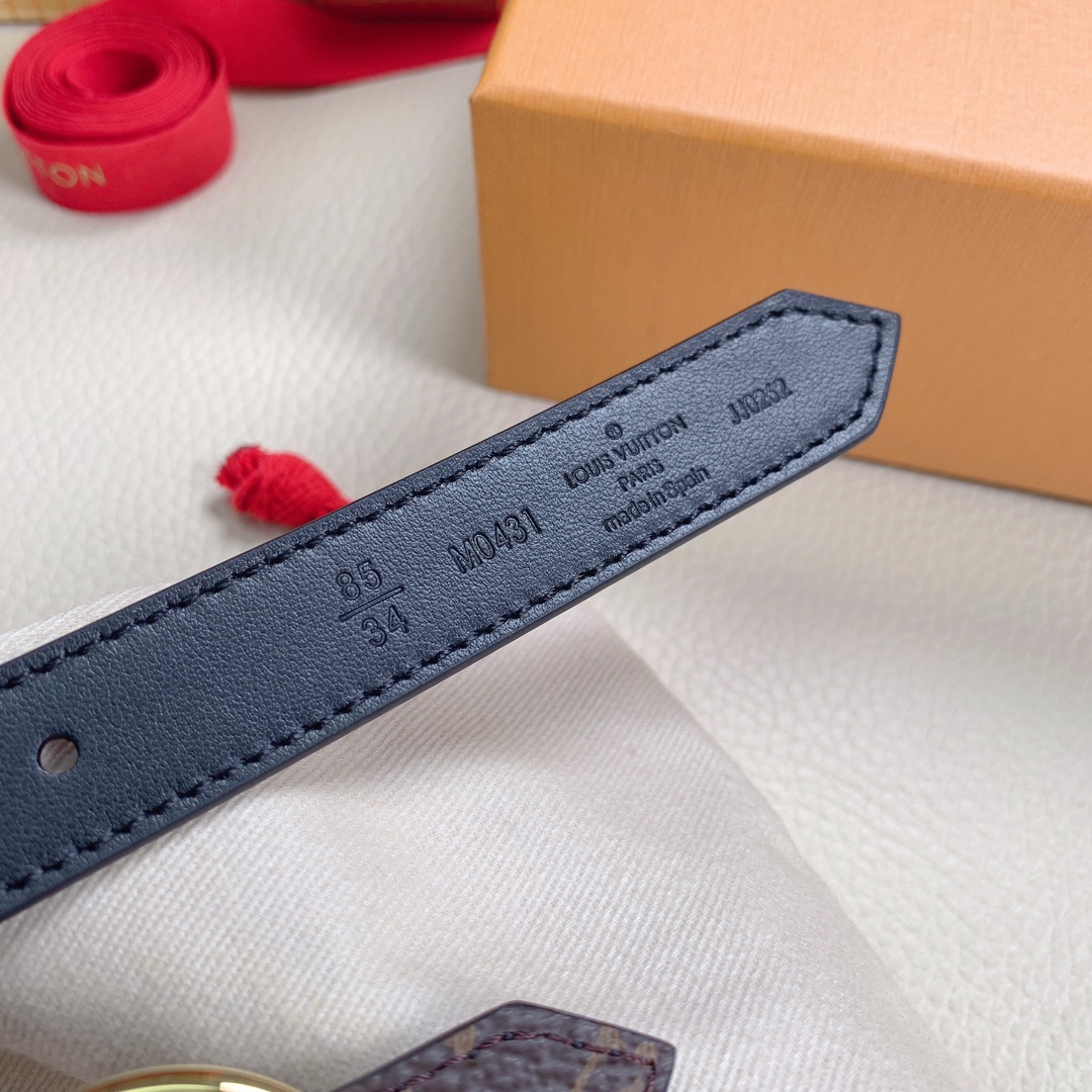Louis Vuitton Female Leather Belt Top Grain Leather M-l