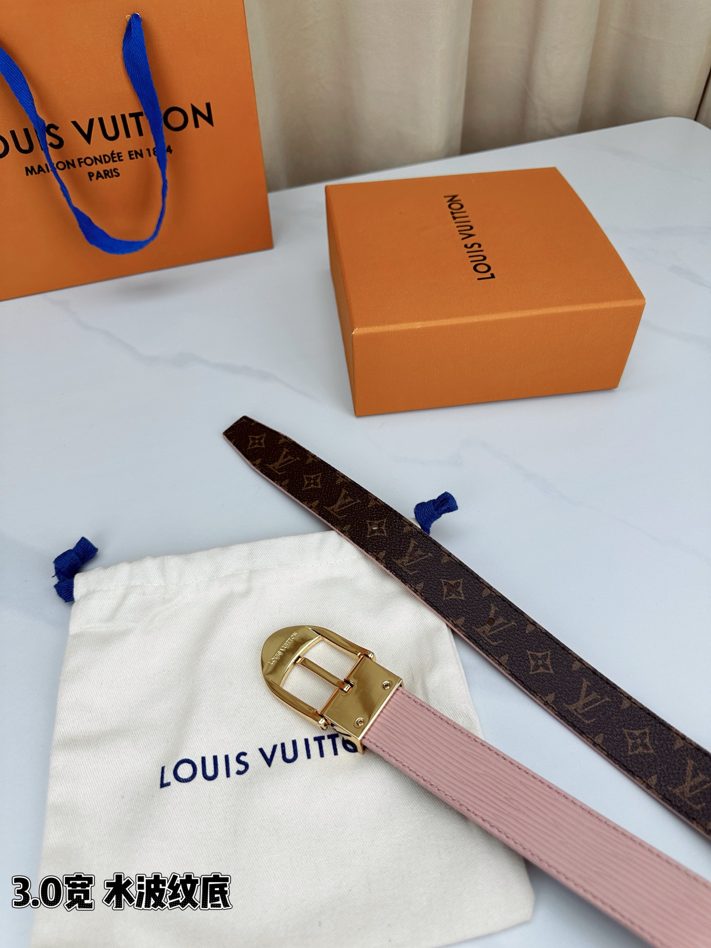 Louis Vuitton Female Leather Belt Wide Width L