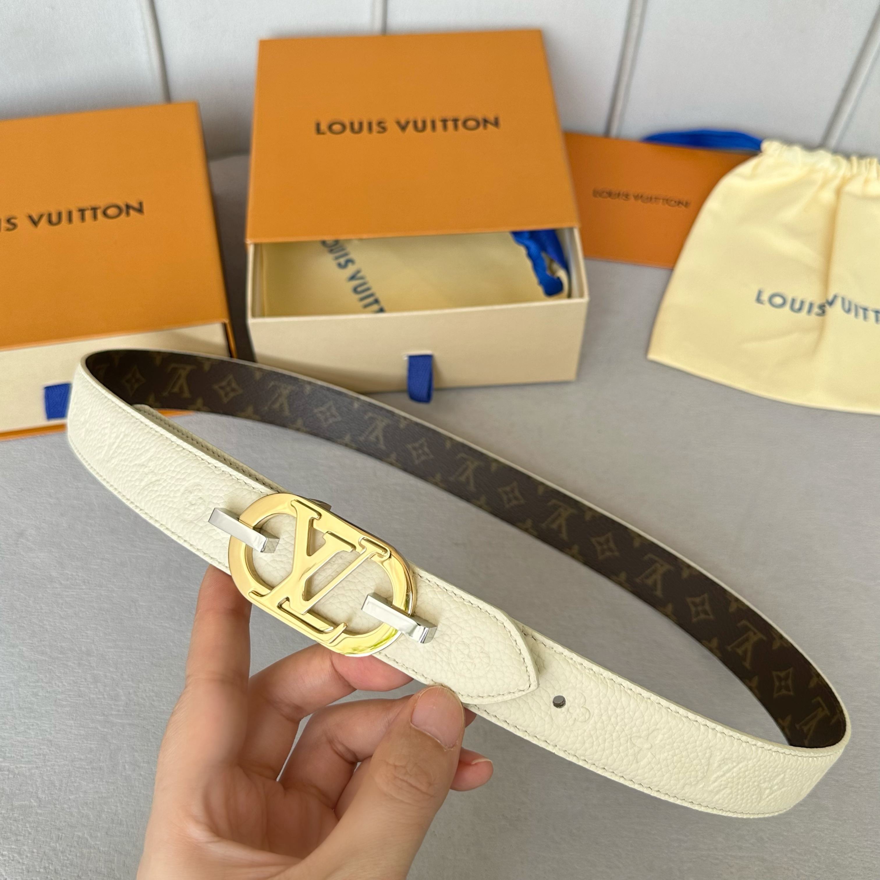 Louis Vuitton Female Basic Belt Cow Leather S-l