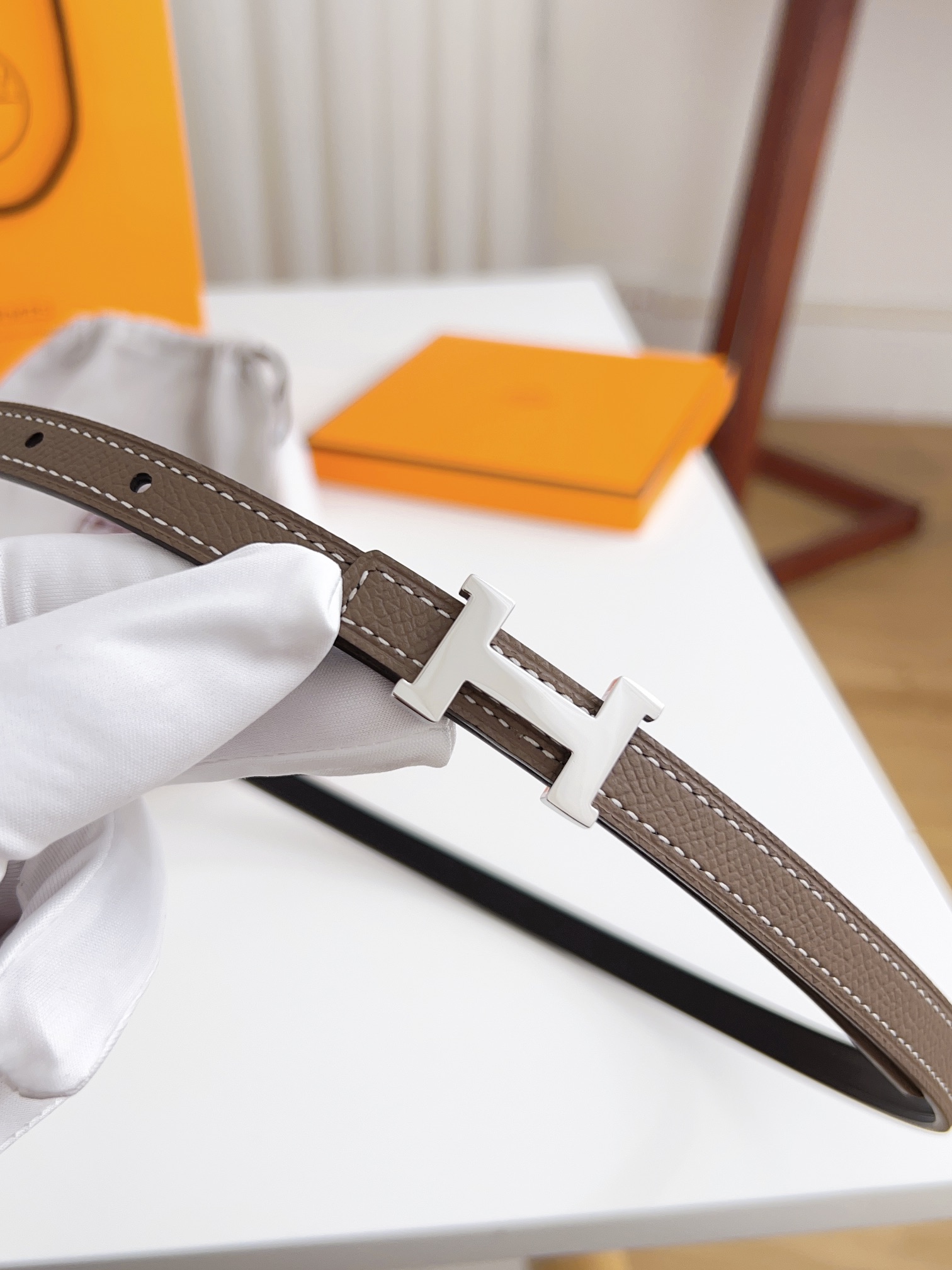 Hermès Female Basic Belt Cow Leather Silver 110cm-m