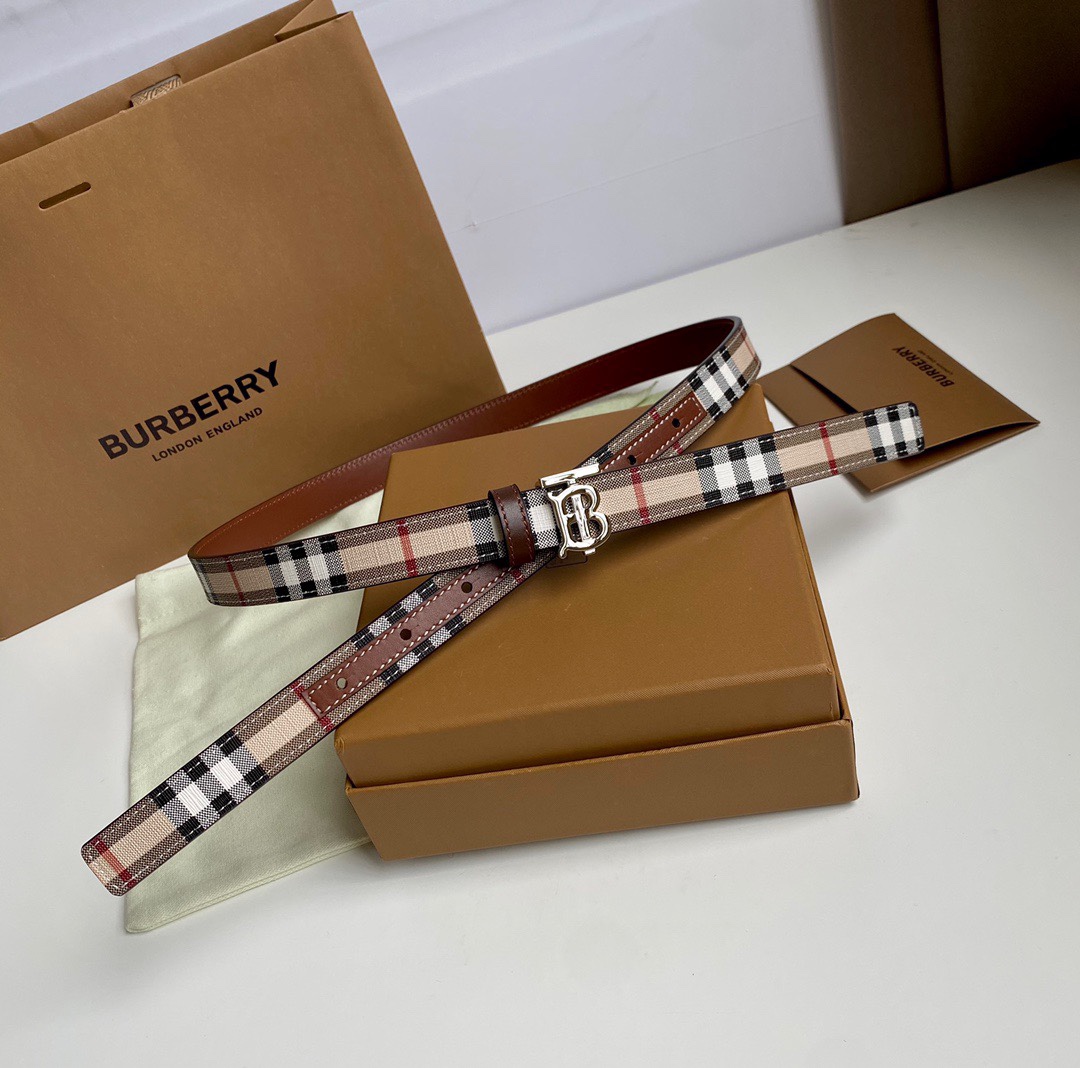 Burberry Female Basic Belt M