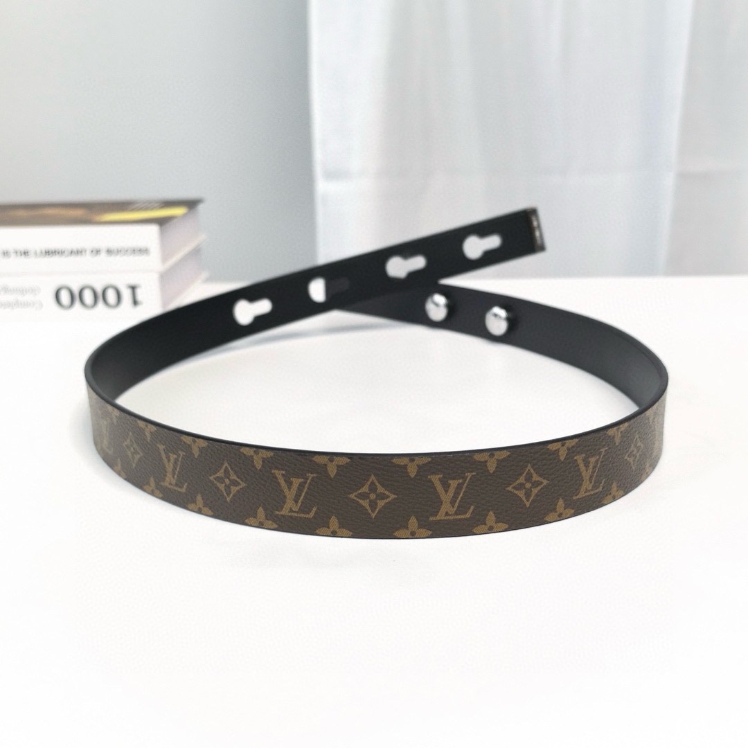 Louis Vuitton Female Basic Belt Cow Leather Silver S-l