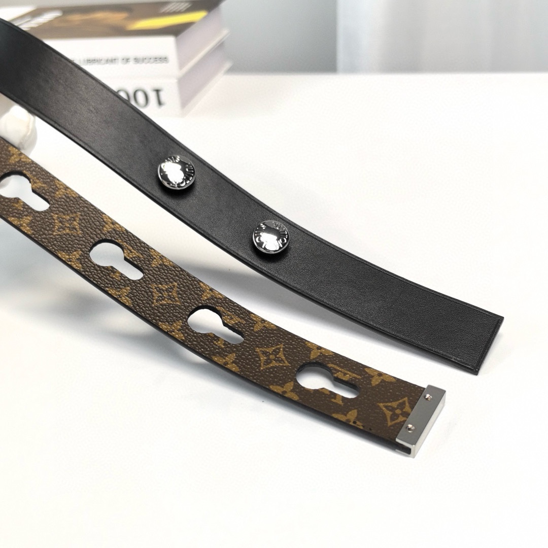 Louis Vuitton Female Basic Belt Cow Leather Silver S-l