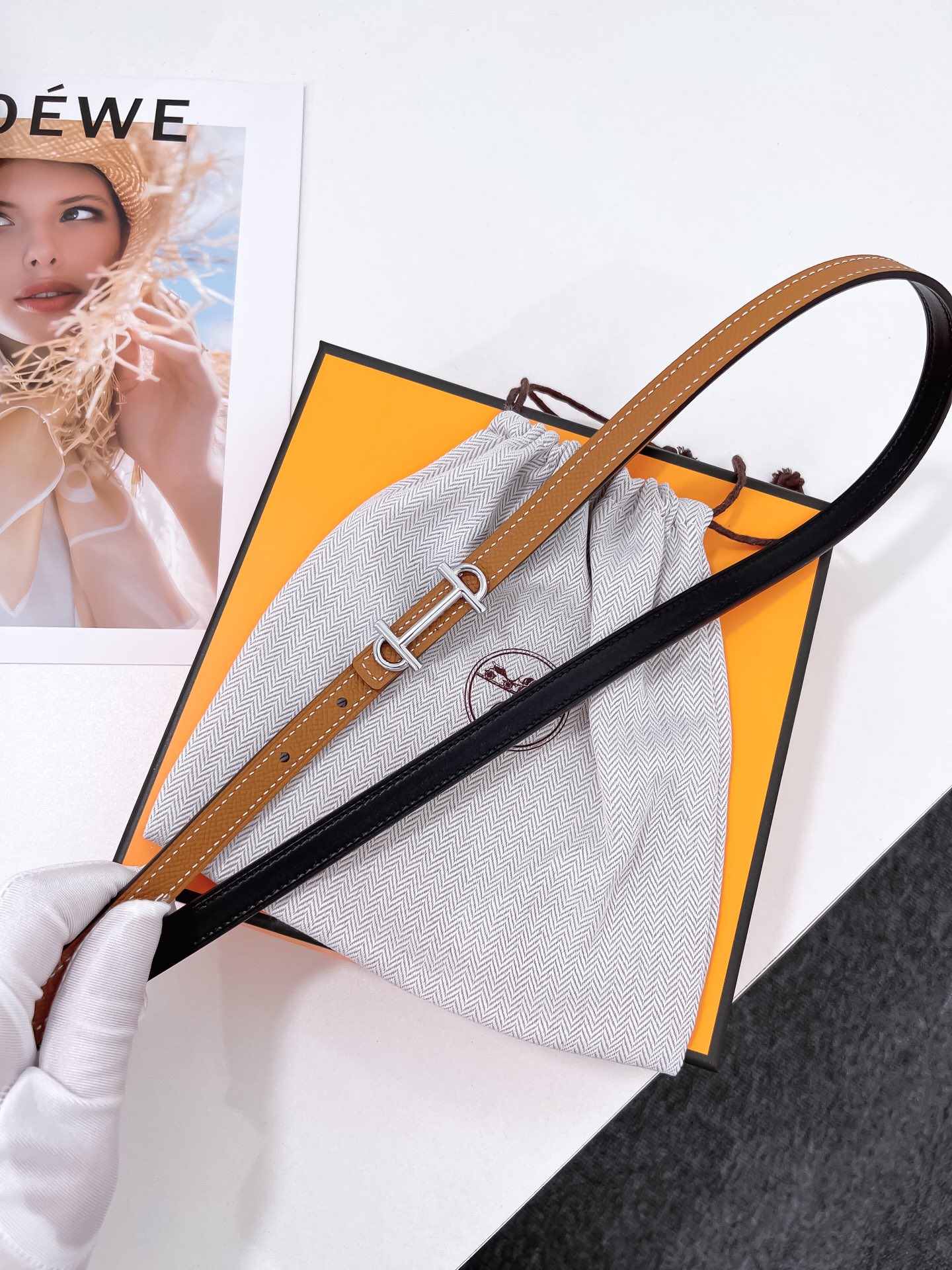 Hermès Female Basic Belt Cow Leather Silver M