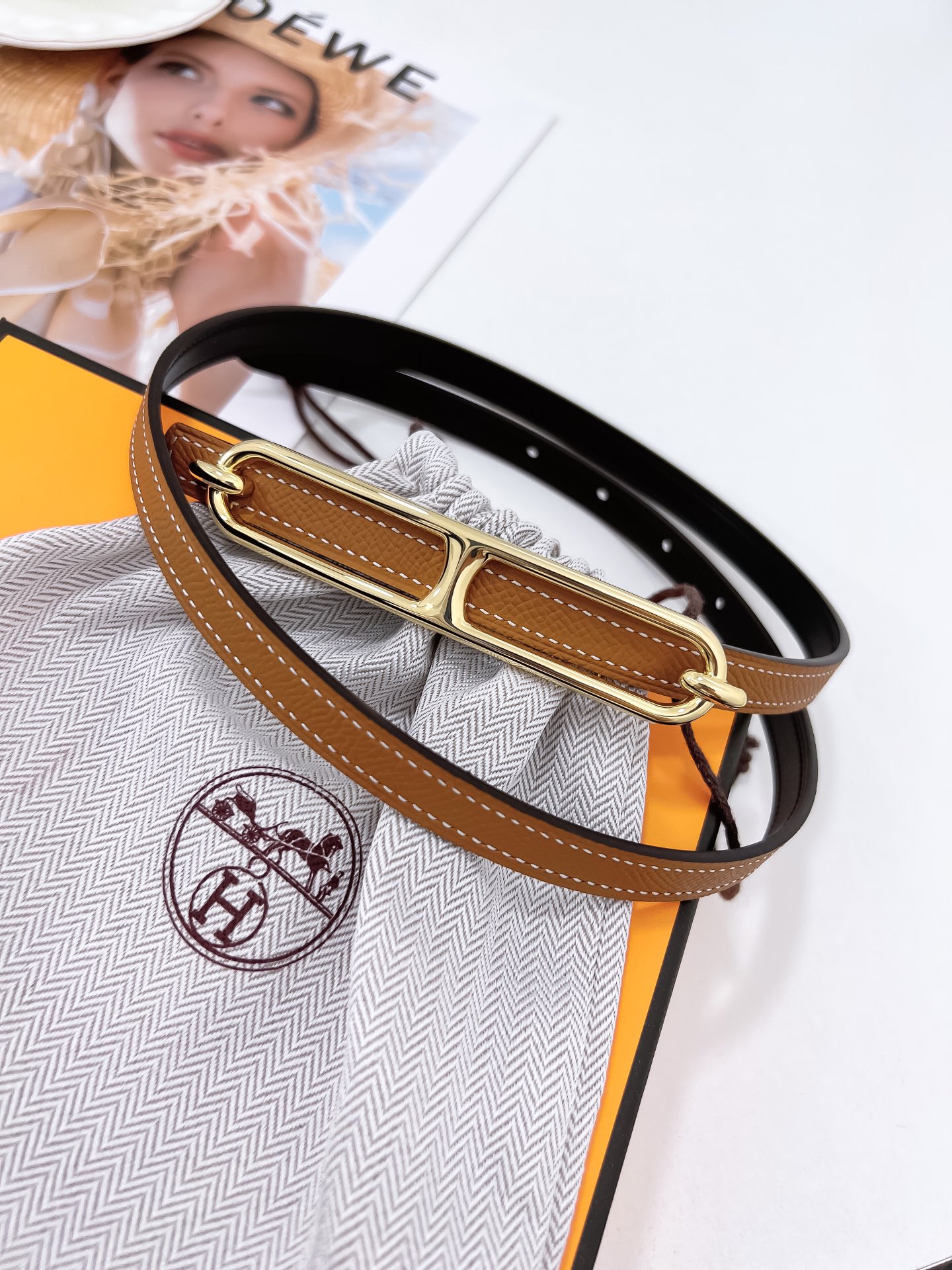 Hermès Female Basic Belt Cow Leather Silver M