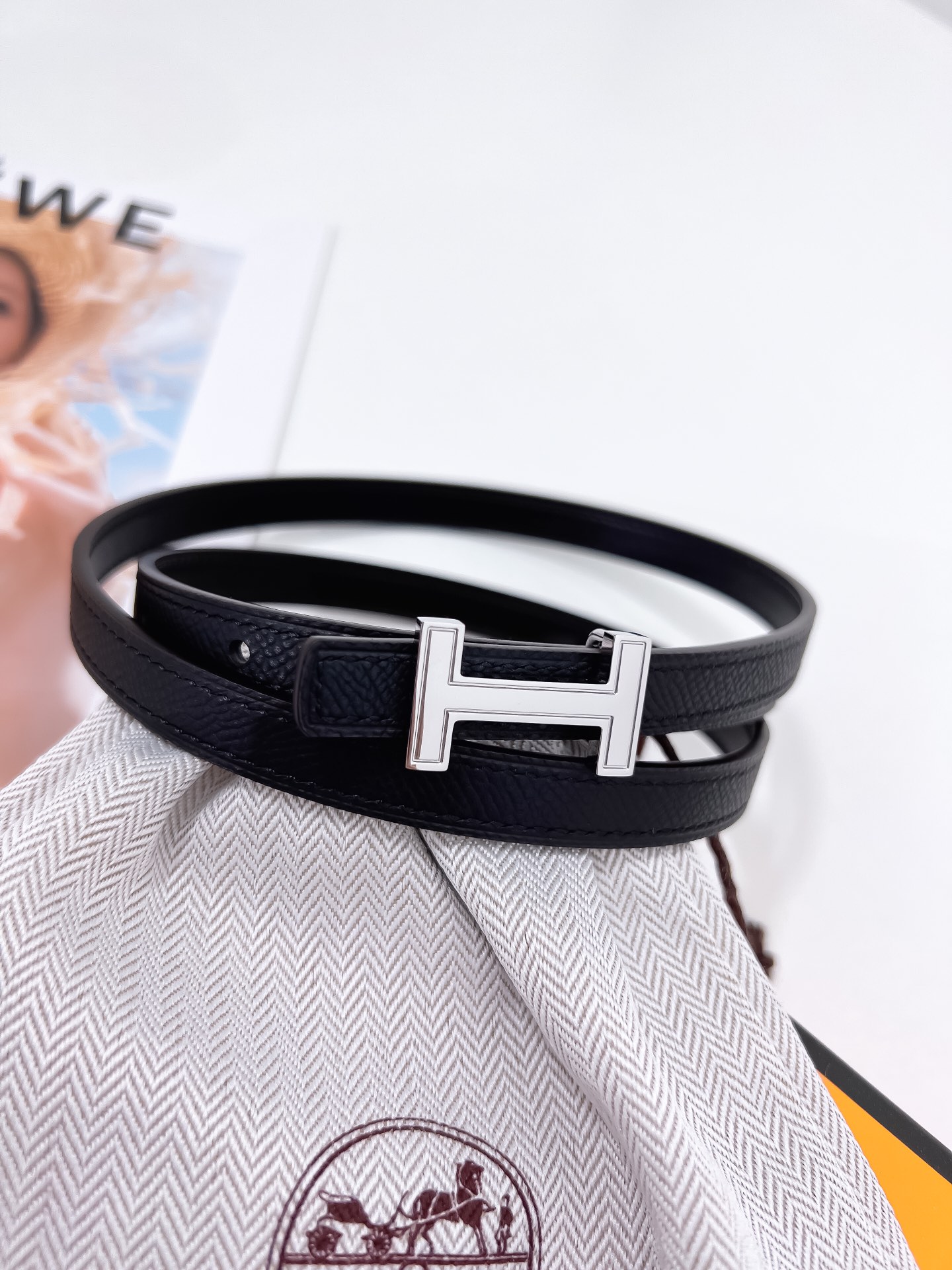 Hermès Female Basic Belt Cow Leather Silver M