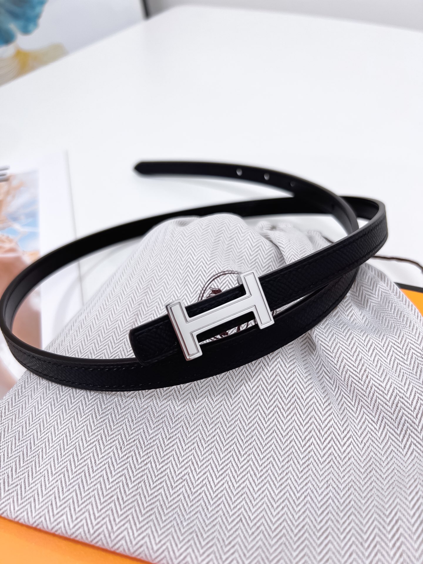 Hermès Female Basic Belt Cow Leather Silver M