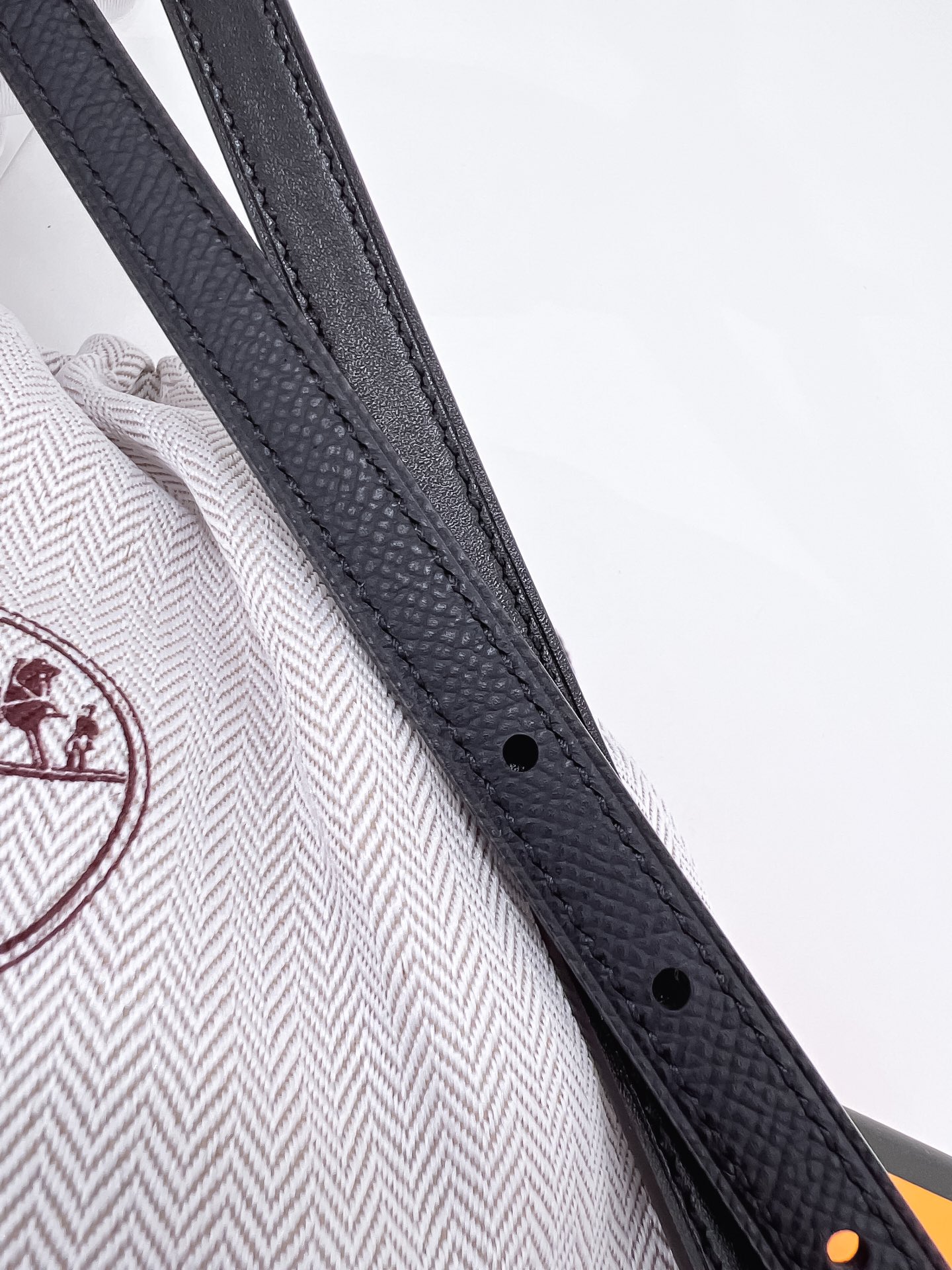 Hermès Female Basic Belt Cow Leather Silver M