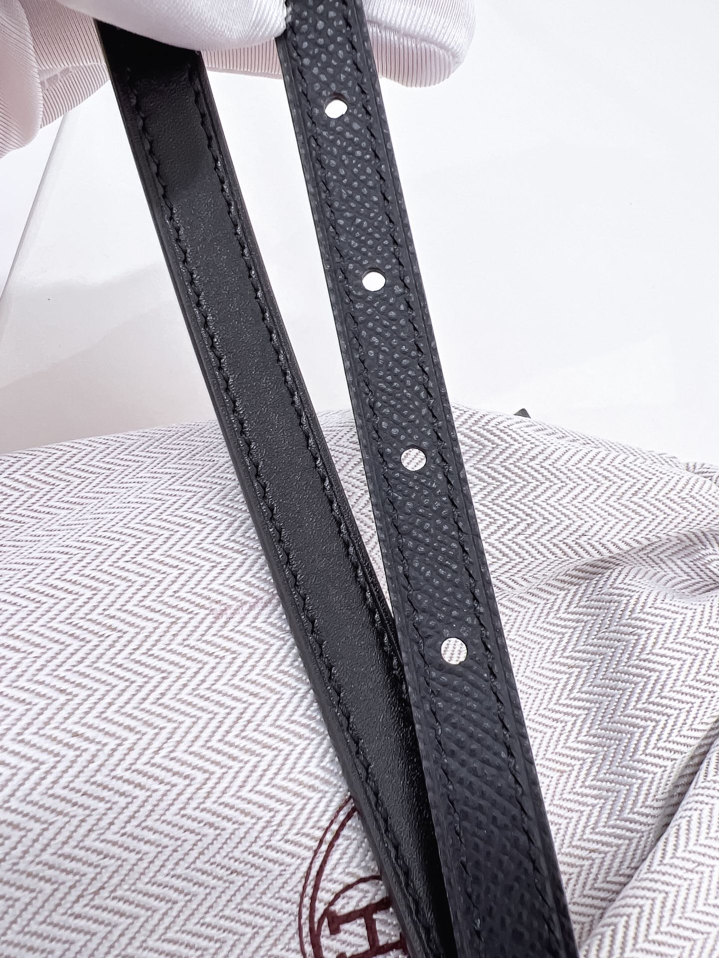 Hermès Female Basic Belt Cow Leather Silver M