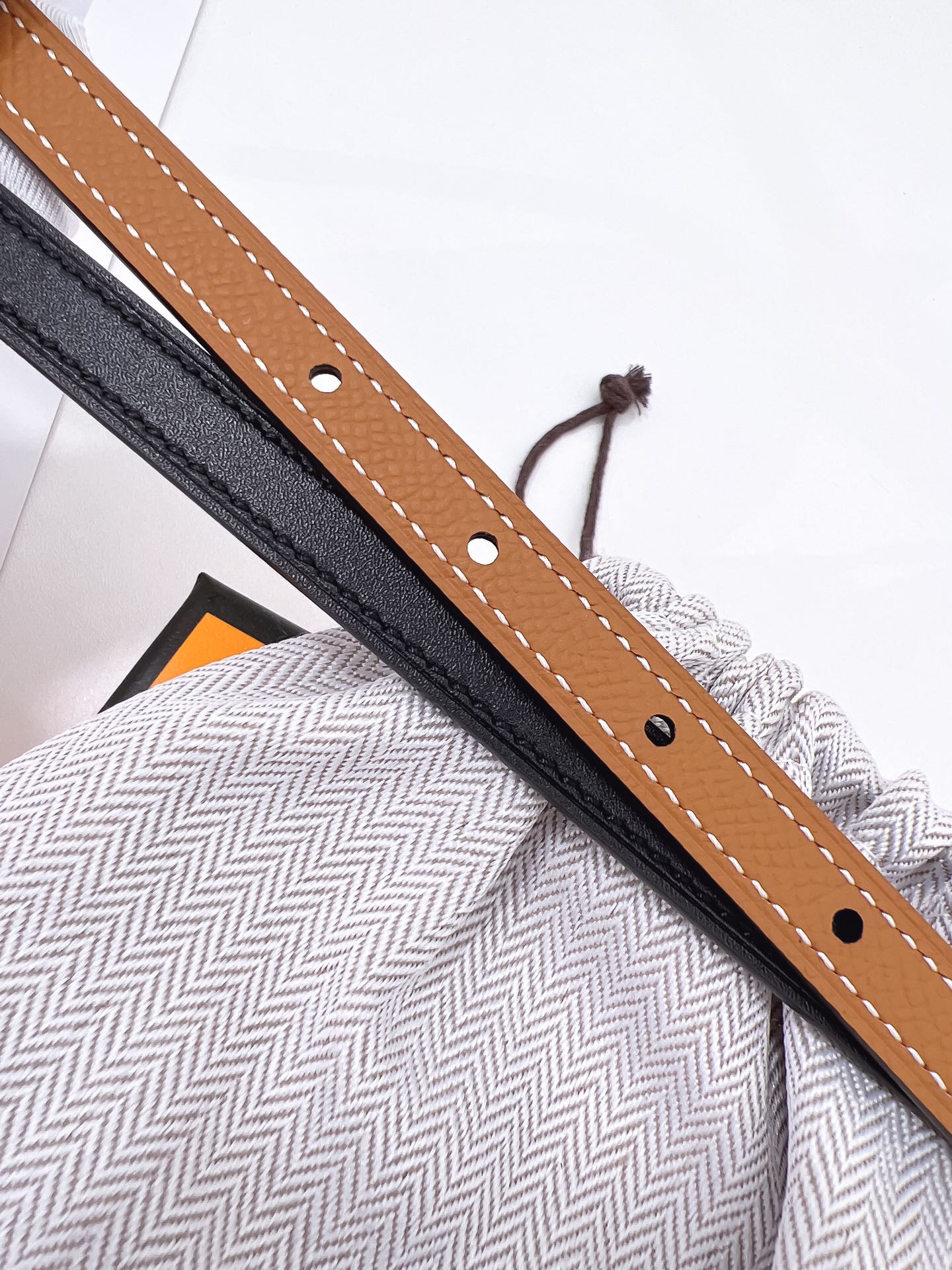 Hermès Female Basic Belt Cow Leather Silver M