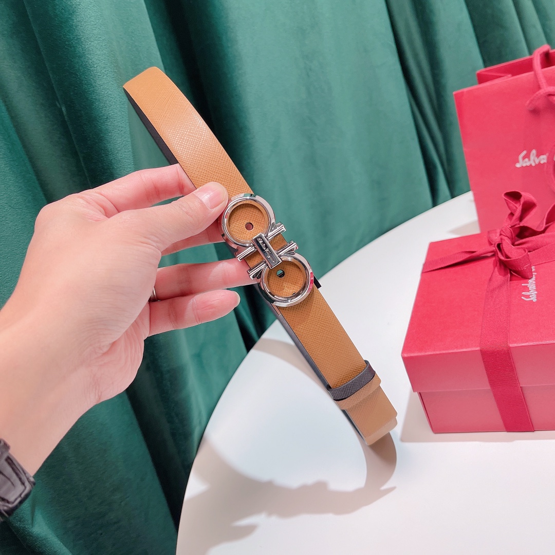 Salvatore Ferragamo Female Leather Belt Top Grain Leather M