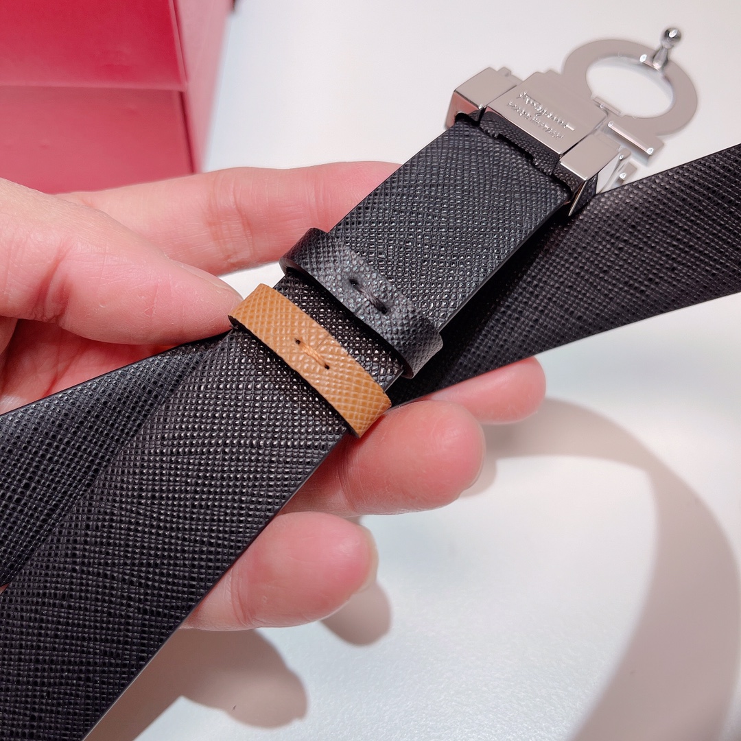 Salvatore Ferragamo Female Leather Belt Top Grain Leather M