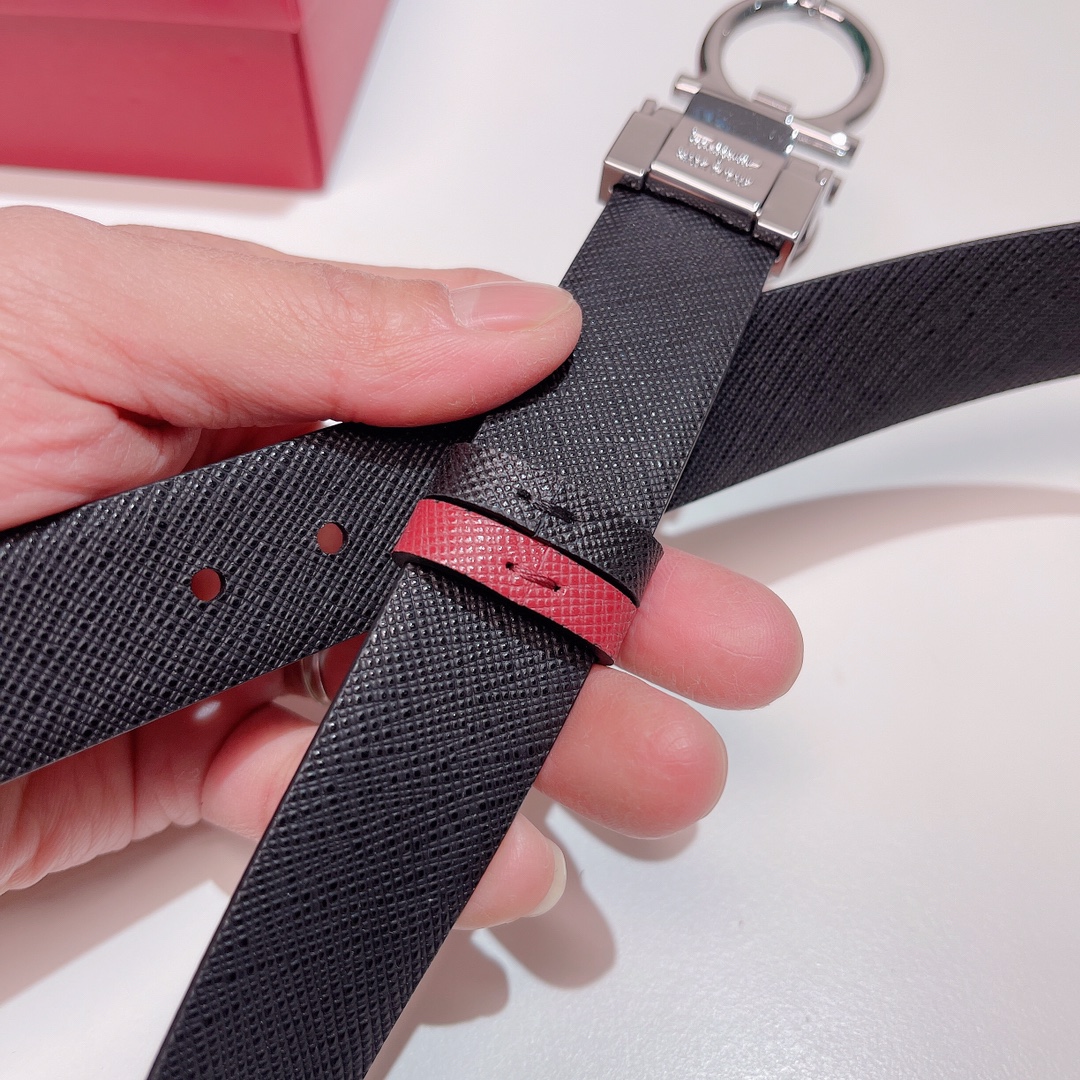 Salvatore Ferragamo Female Leather Belt Top Grain Leather M