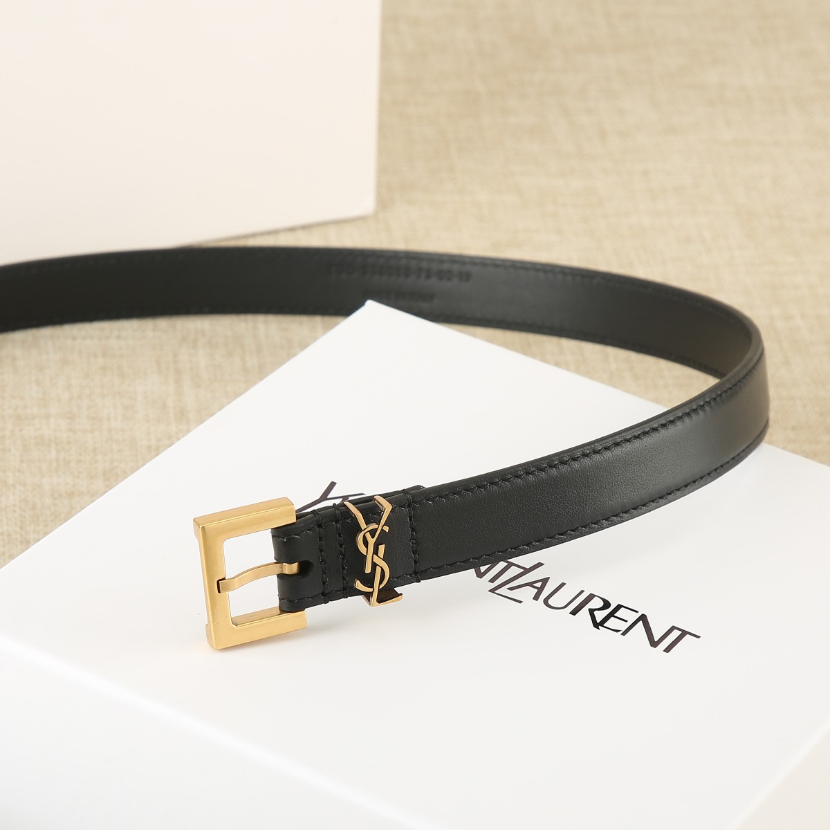 Saint Laurent Female Basic Belt Cow Leather M