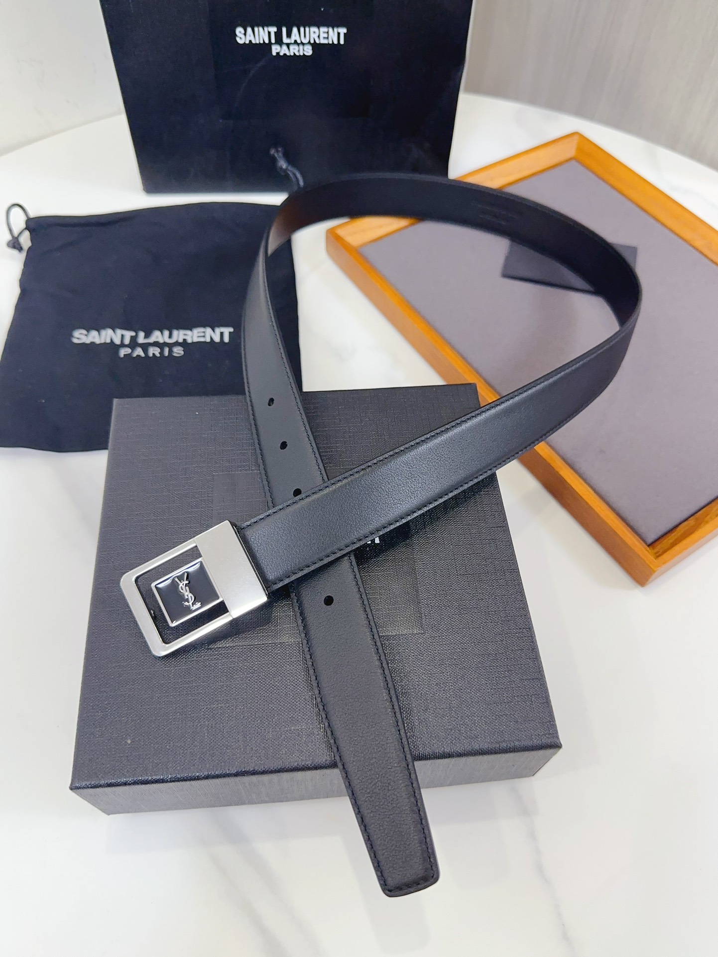 Saint Laurent Female Leather Belt S-m-l