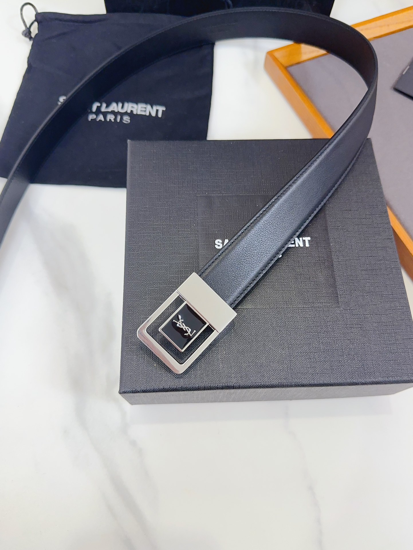 Saint Laurent Female Leather Belt S-m-l