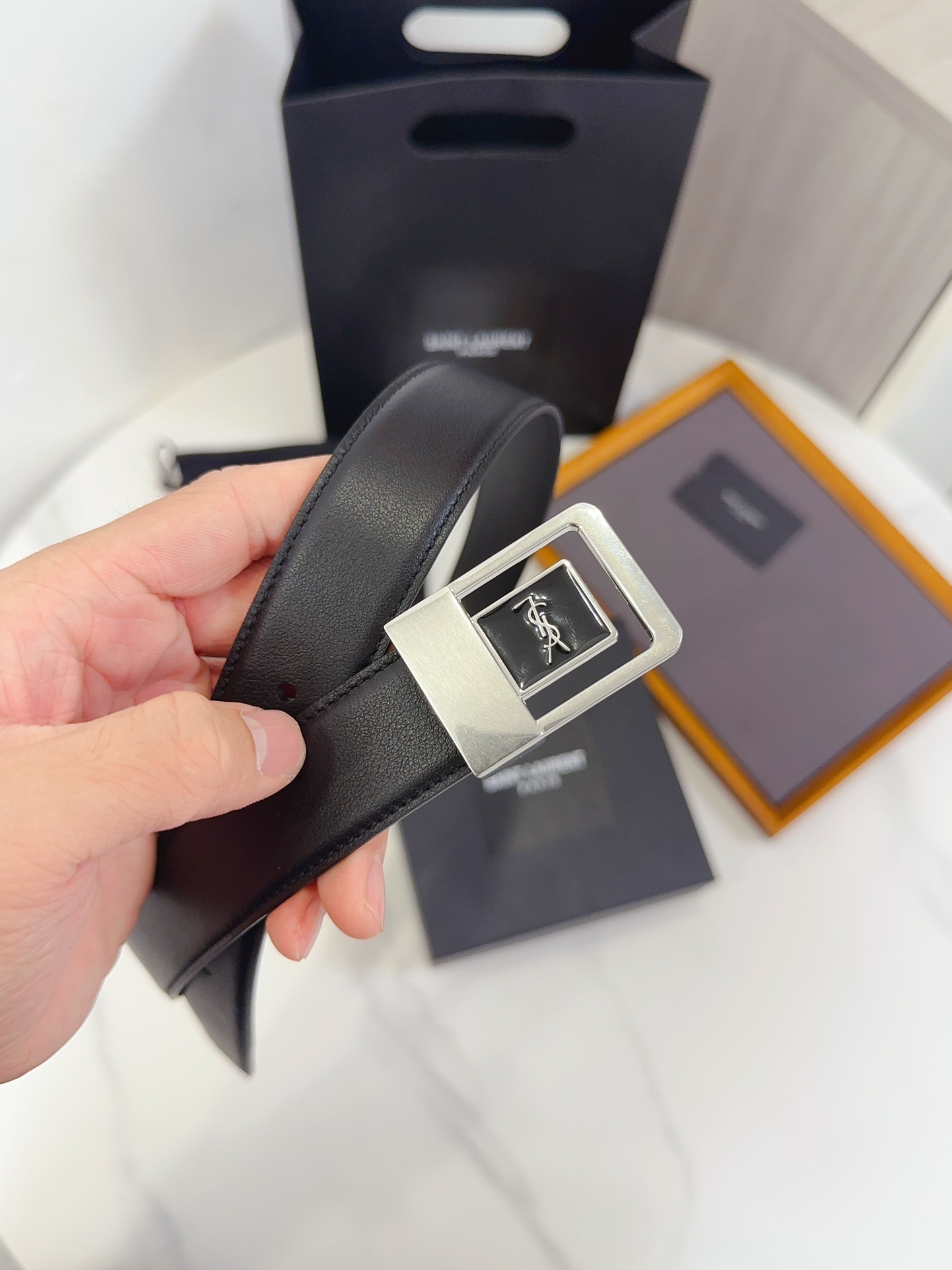 Saint Laurent Female Leather Belt S-m-l